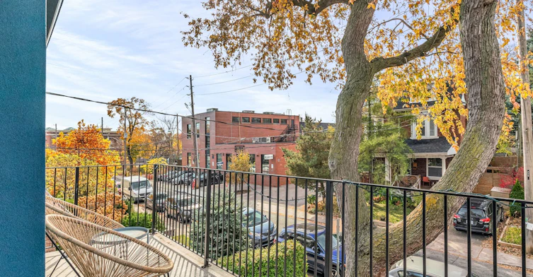 Upper-61 Edwin Avenue, Toronto, ON, M6P 3Z5 - 28