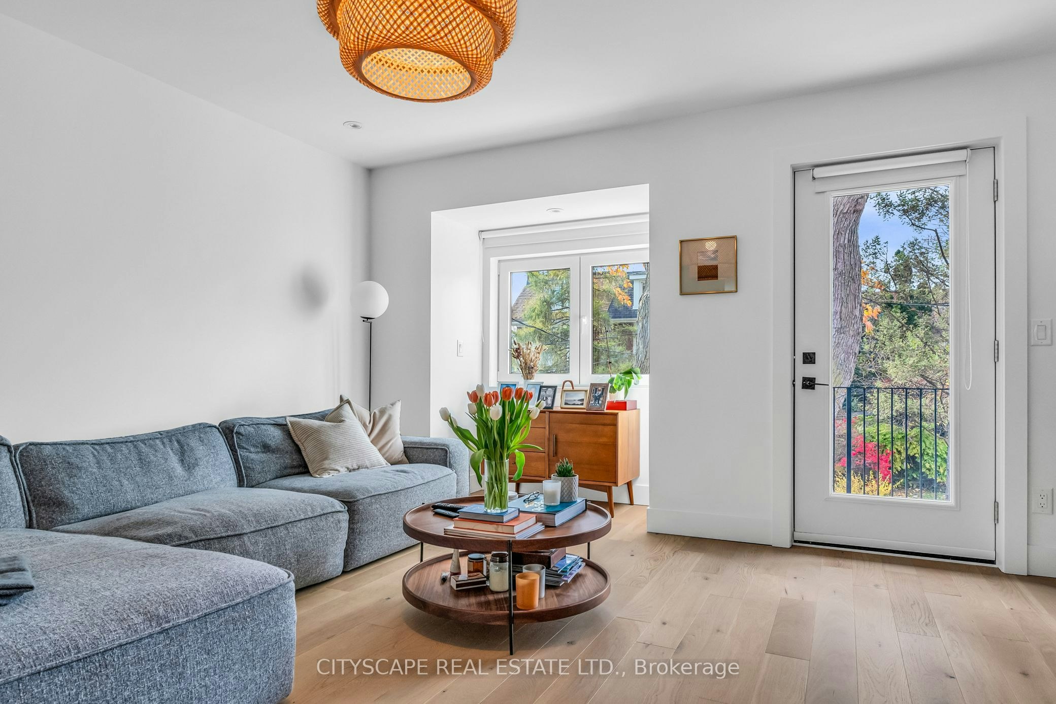 Upper-61 Edwin Avenue, Toronto, ON, M6P 3Z5 - 22