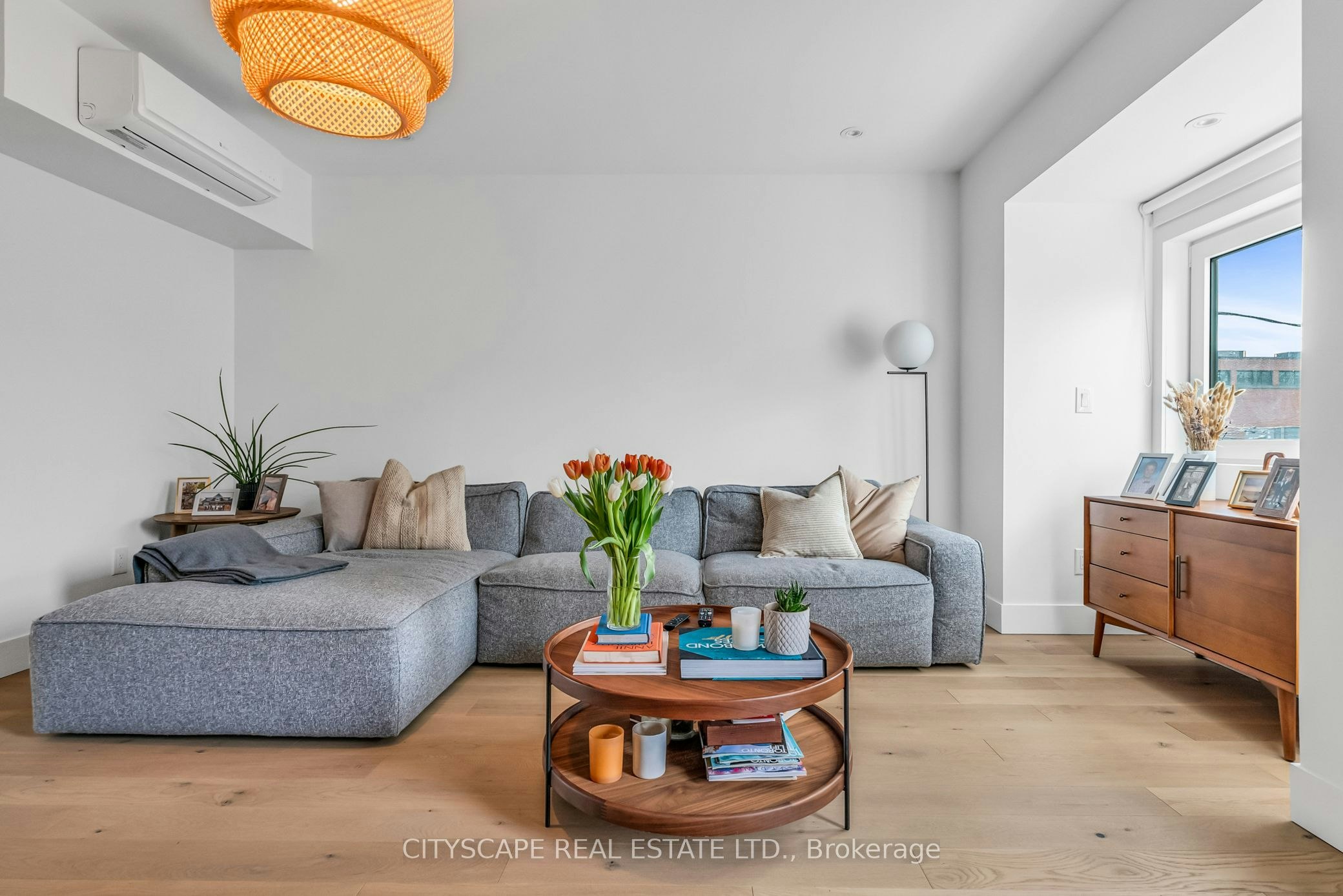Upper-61 Edwin Avenue, Toronto, ON, M6P 3Z5 - 23