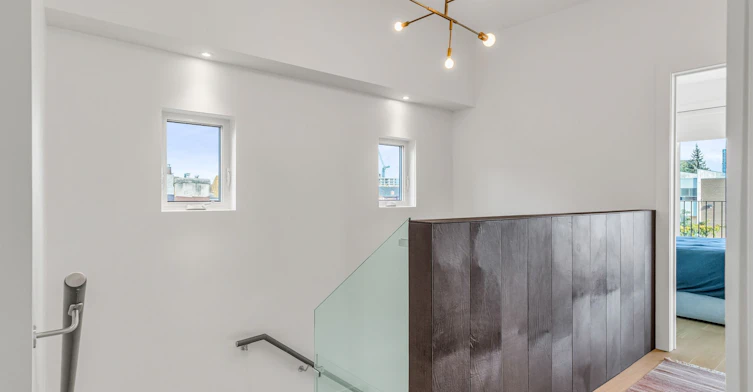 Upper-61 Edwin Avenue, Toronto, ON, M6P 3Z5 - 32
