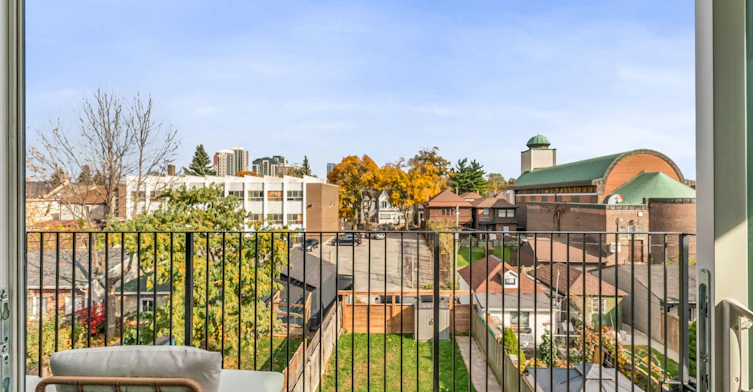 Upper-61 Edwin Avenue, Toronto, ON, M6P 3Z5 - 39