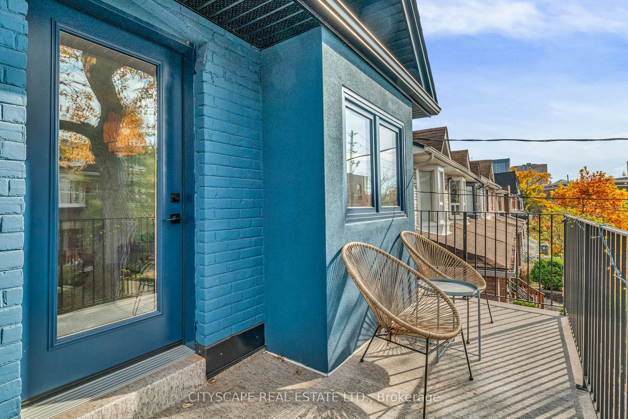 Upper-61 Edwin Avenue, Toronto, ON, M6P 3Z5 - 25