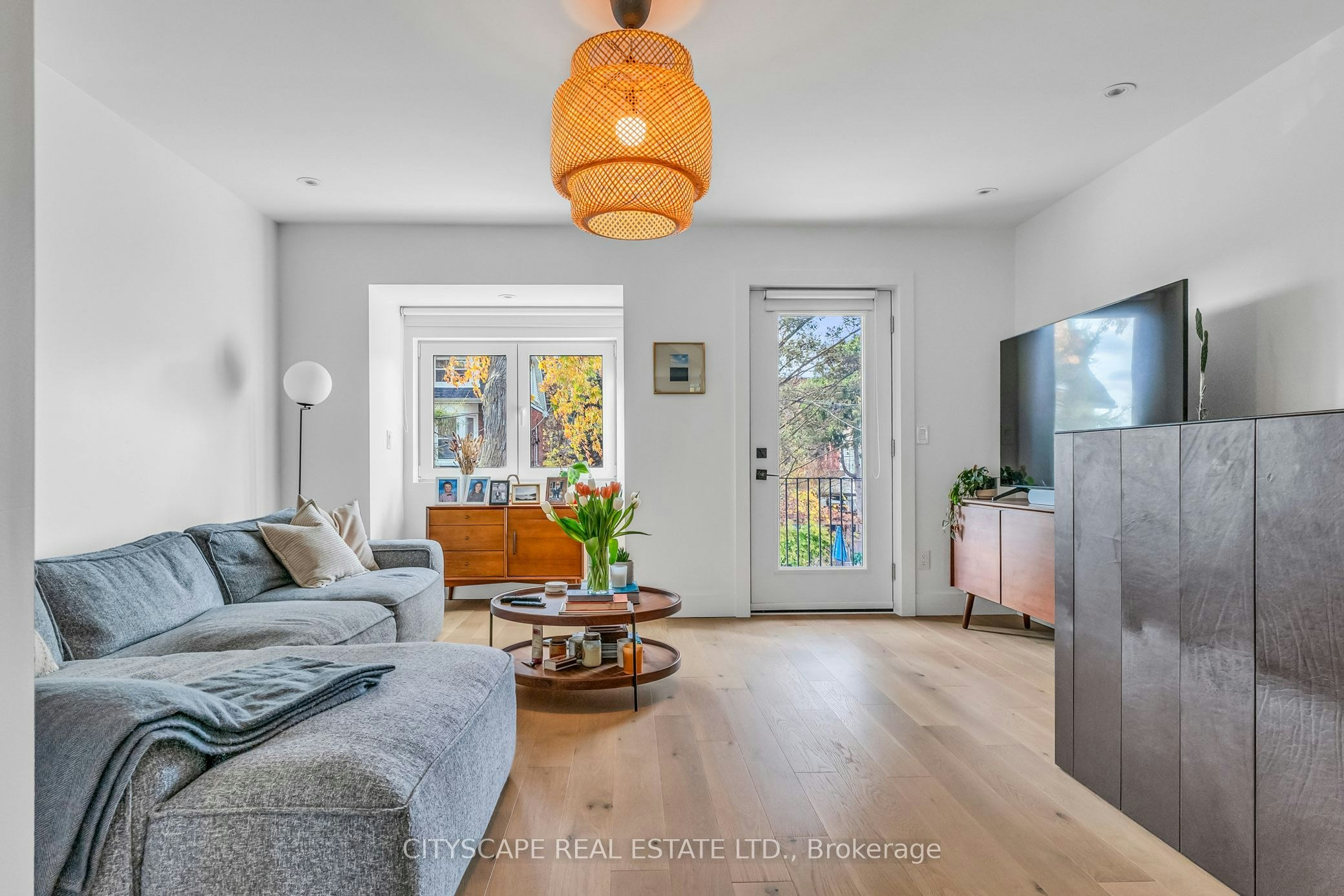 Upper-61 Edwin Avenue, Toronto, ON, M6P 3Z5 - 20