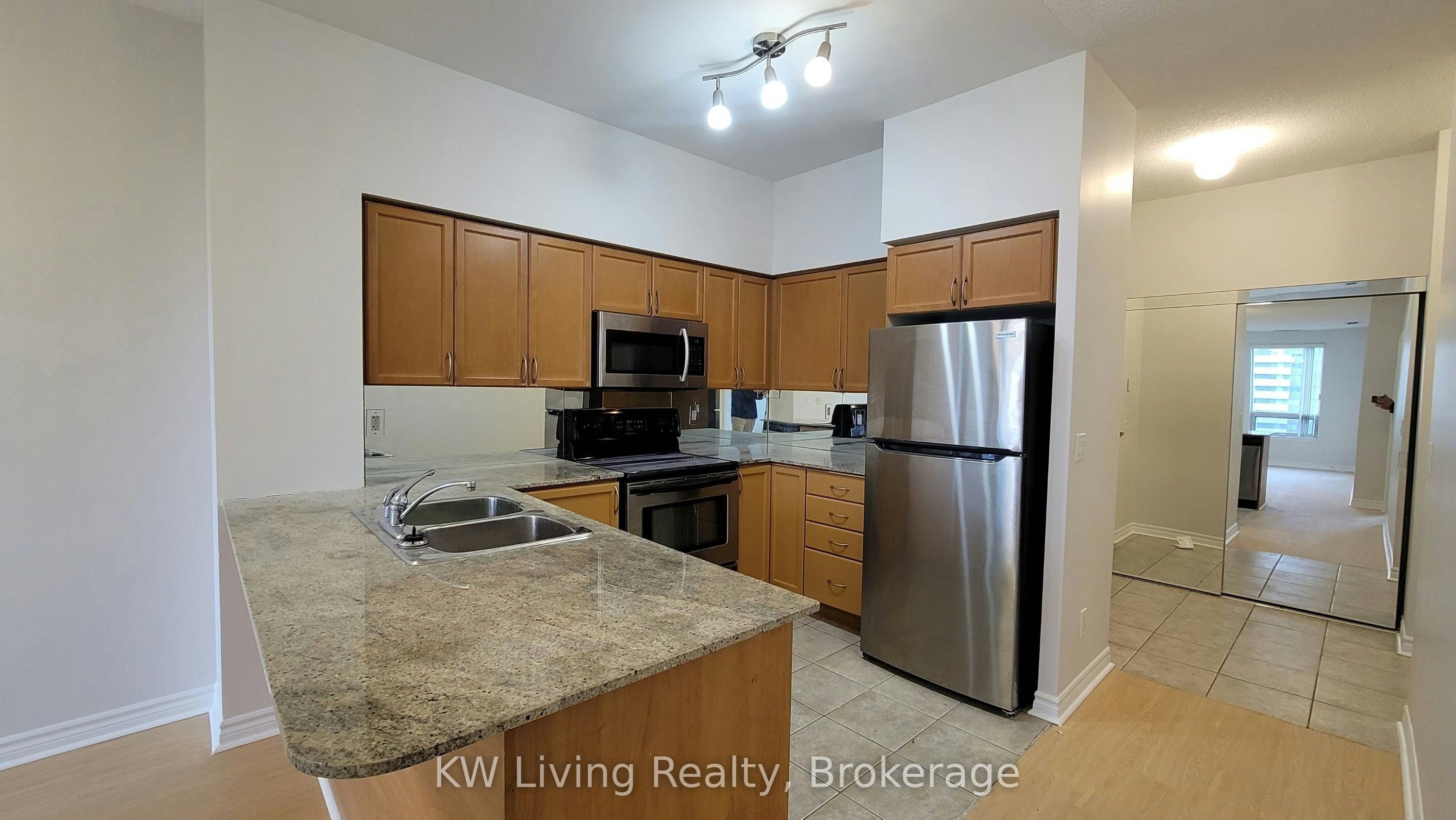 1801-388 Prince Of Wales Drive, Mississauga, ON, L5B 0A1 - 7