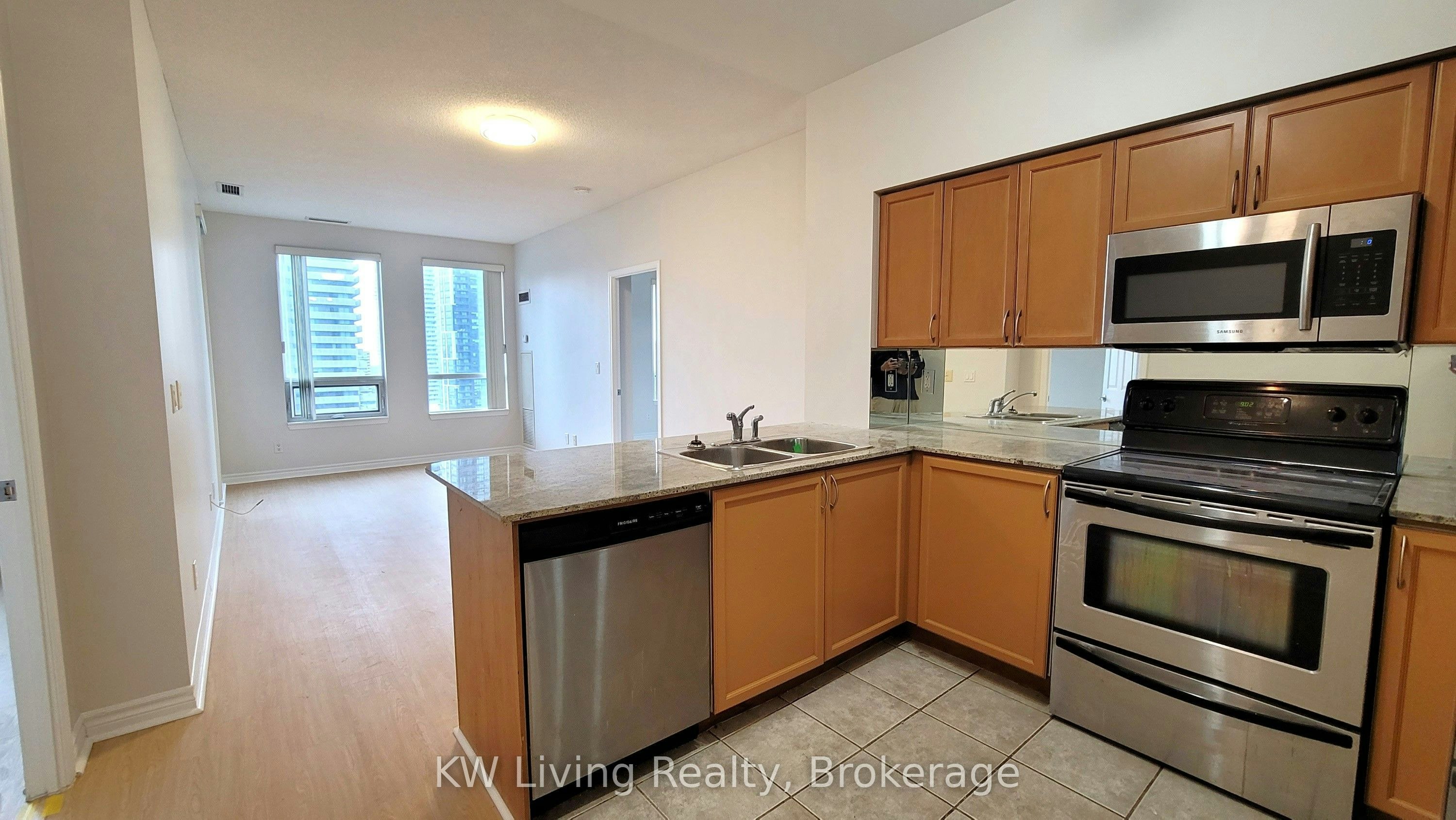 1801-388 Prince Of Wales Drive, Mississauga, ON, L5B 0A1 - 8