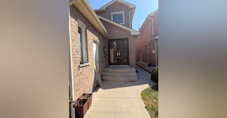 14 Merganser Crescent, Brampton, ON, L6W 4E8 - 2