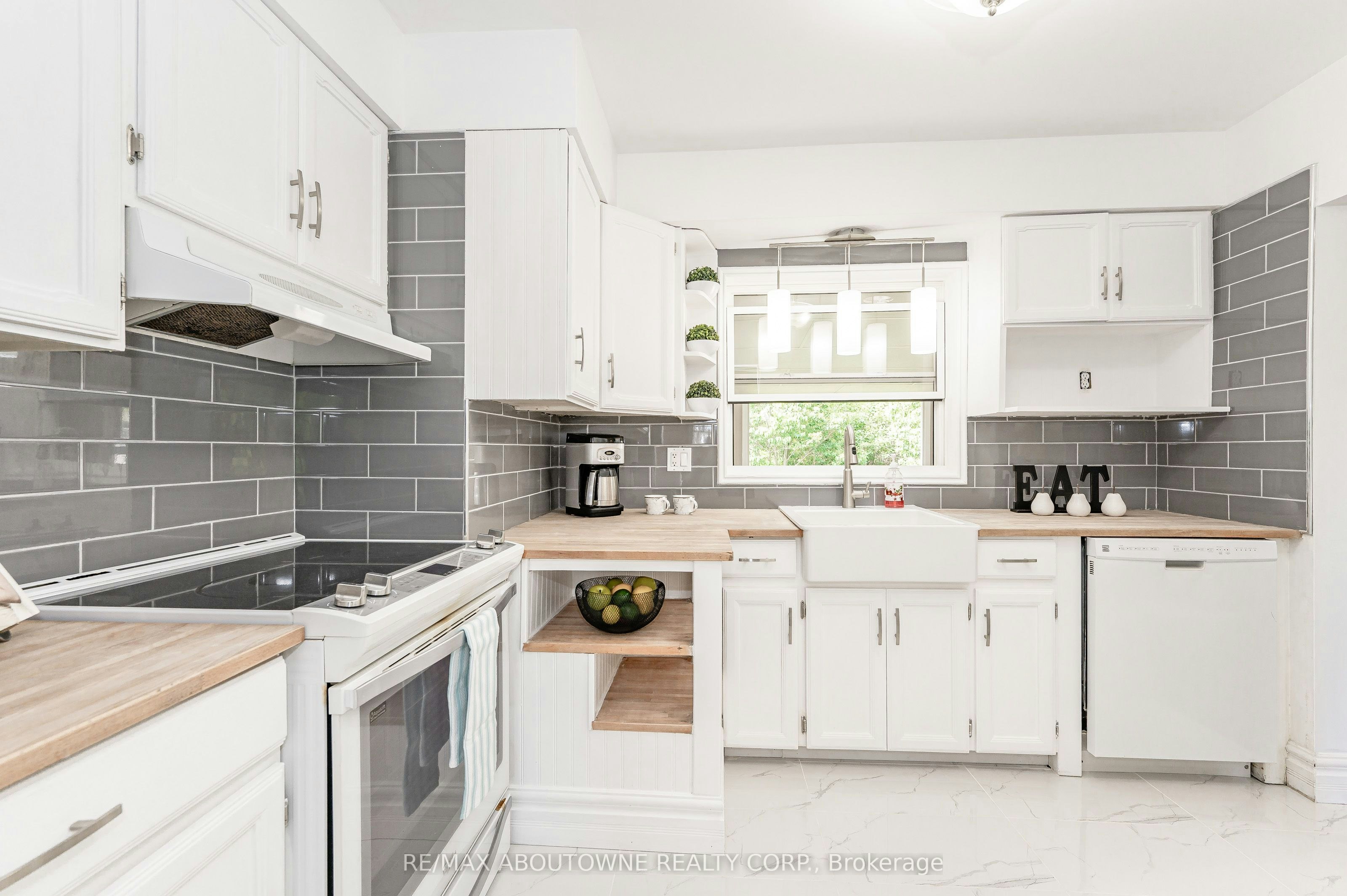 388 Appleby Line, Burlington, ON, L7L 2X8 - 12