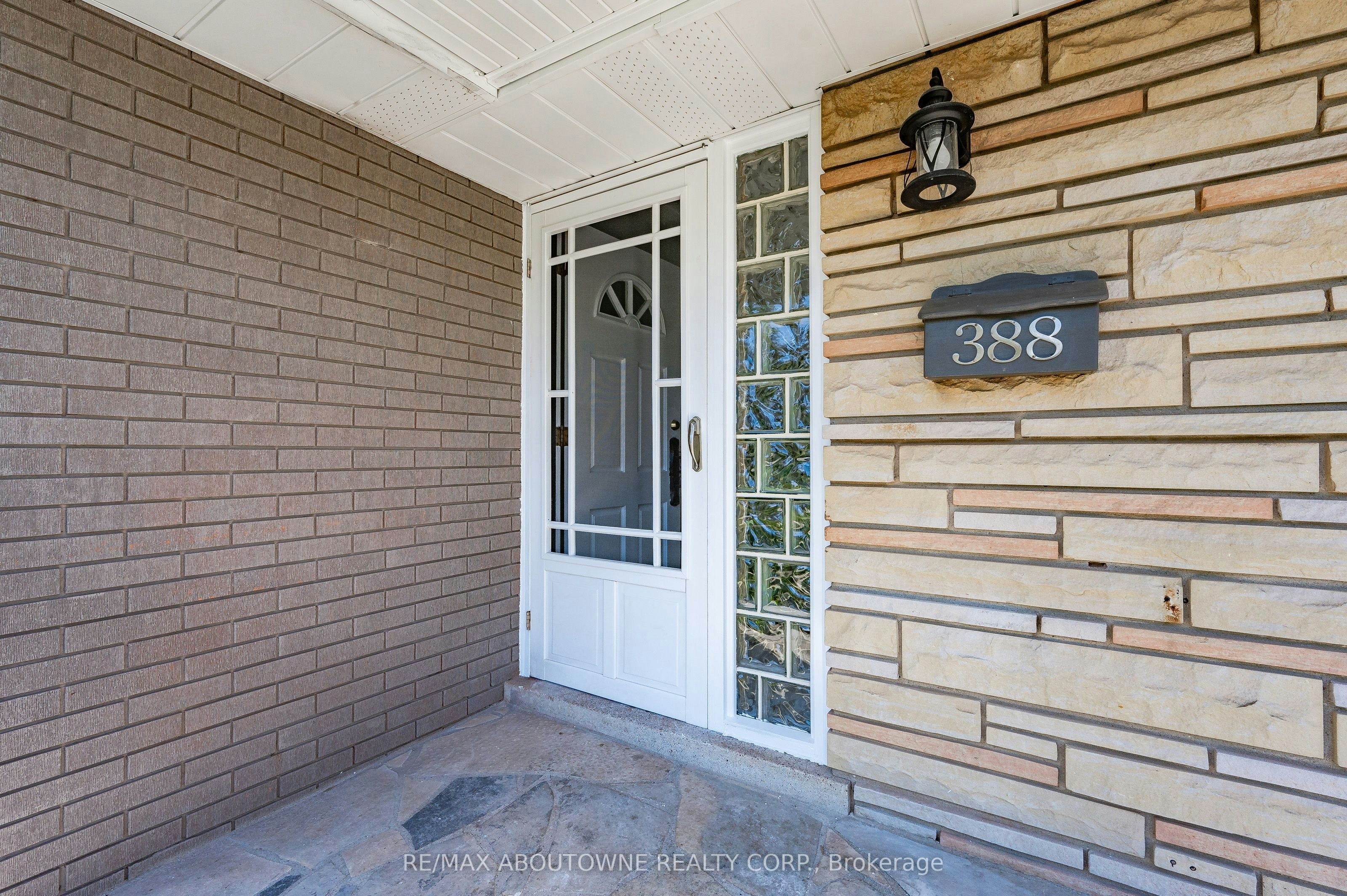388 Appleby Line, Burlington, ON, L7L 2X8 - 4