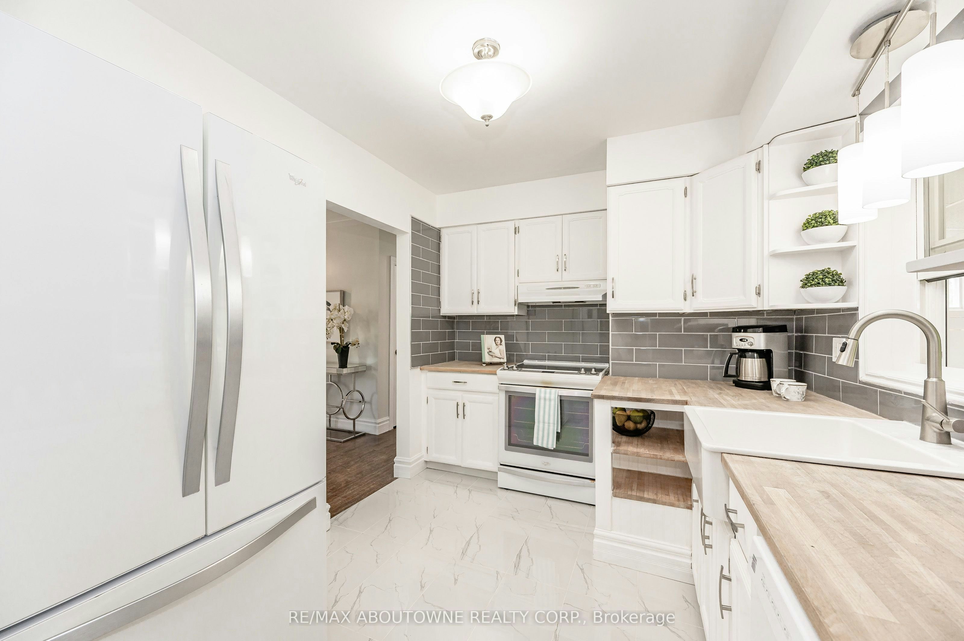 388 Appleby Line, Burlington, ON, L7L 2X8 - 11