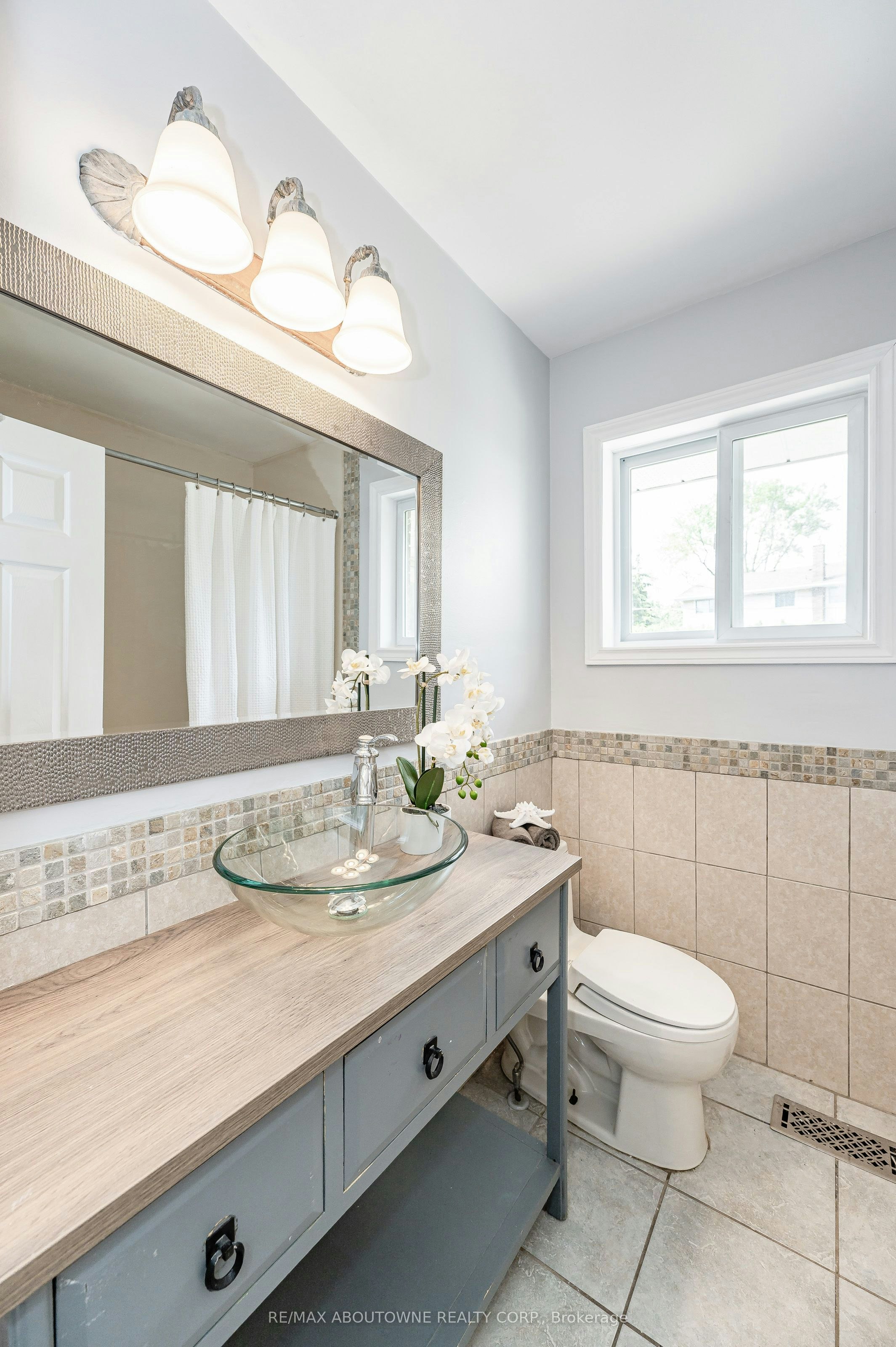 388 Appleby Line, Burlington, ON, L7L 2X8 - 19
