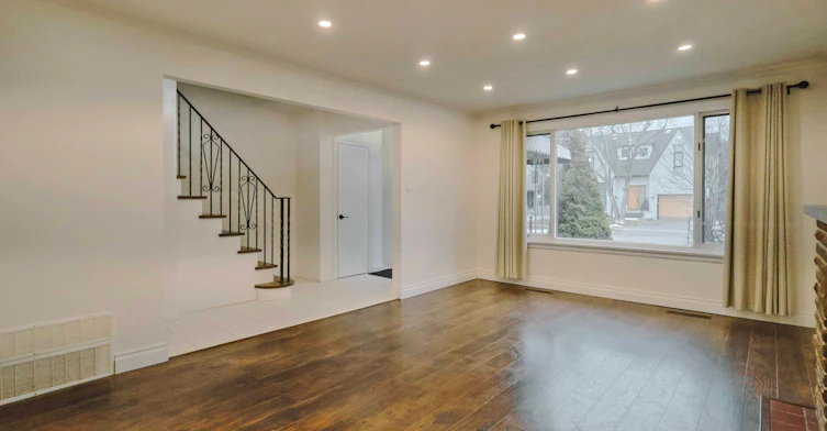 109 Botfield Avenue, Toronto, ON, M9B 4E6 - 4