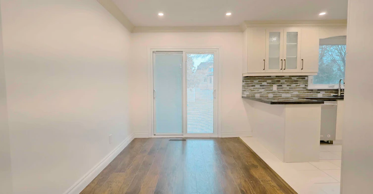 109 Botfield Avenue, Toronto, ON, M9B 4E6 - 6