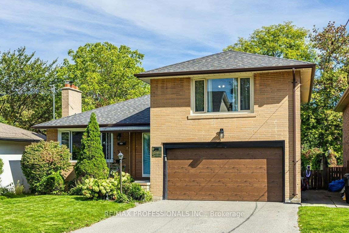109 Botfield Avenue, Toronto, ON, M9B 4E6