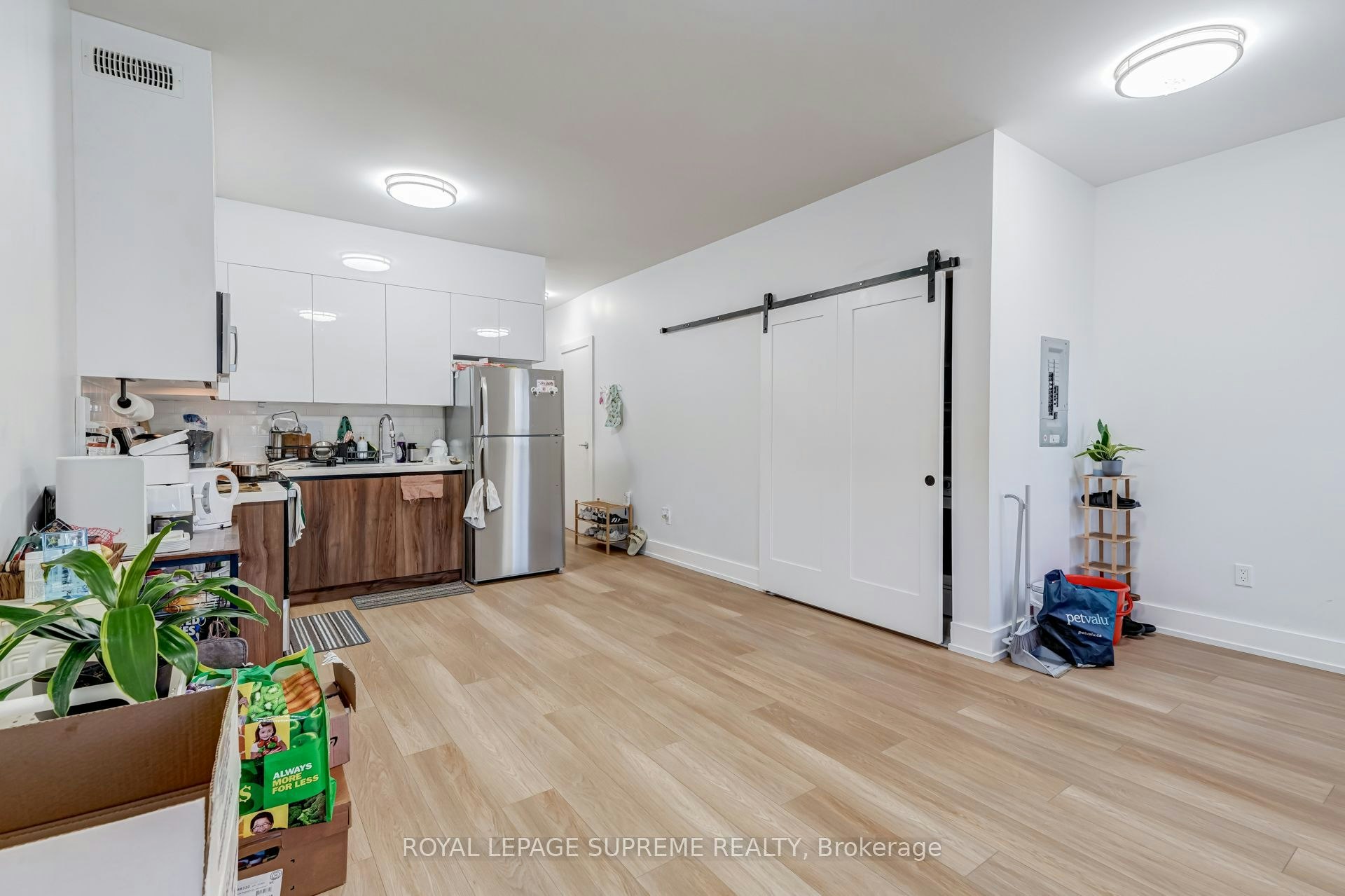 2-97 Bernice Crescent, Toronto, ON, M6N 1W7 - 4