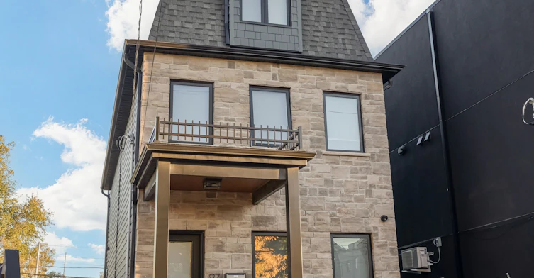 2-97 Bernice Crescent, Toronto, ON, M6N 1W7 - 2