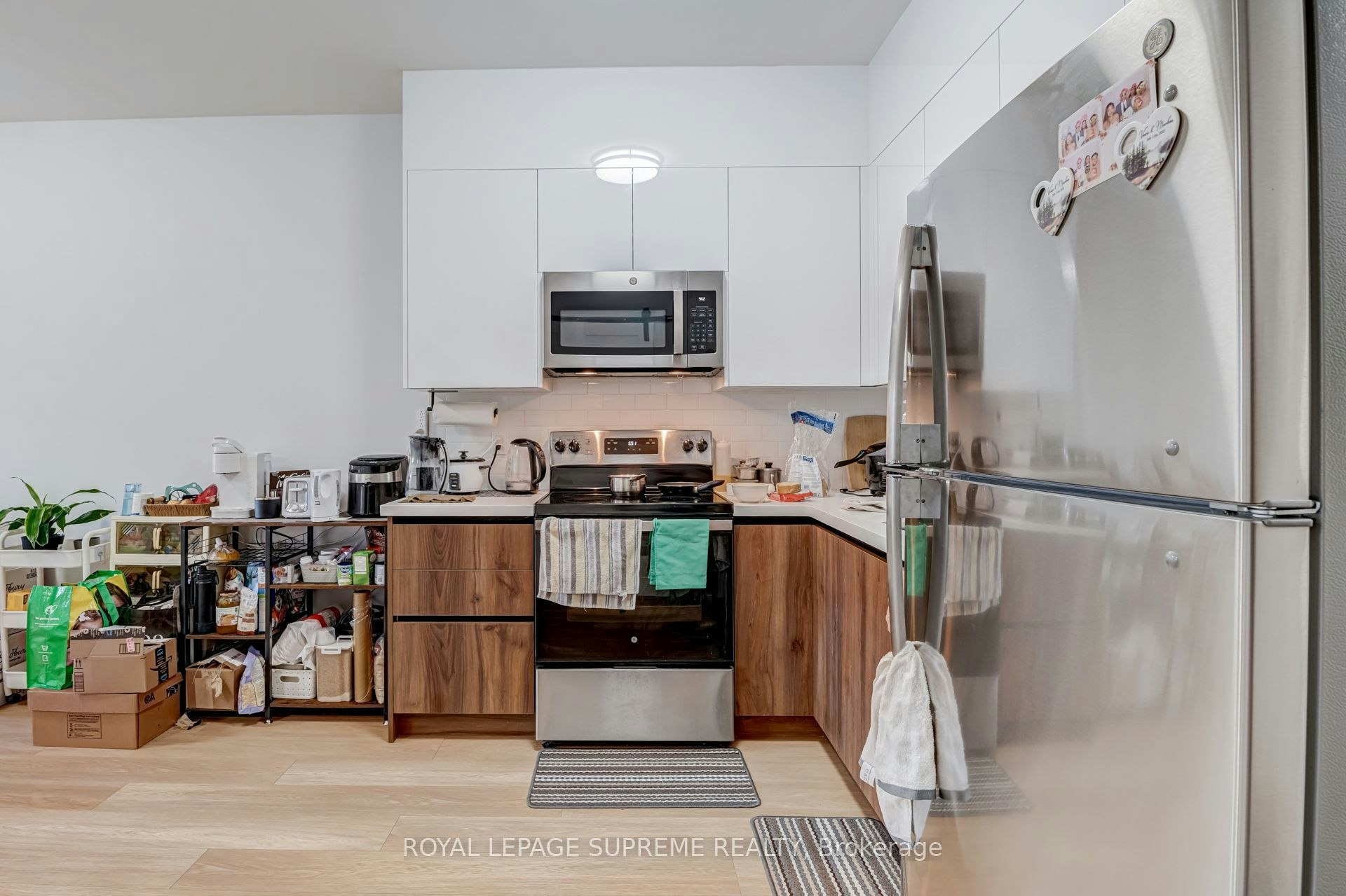 2-97 Bernice Crescent, Toronto, ON, M6N 1W7 - 9