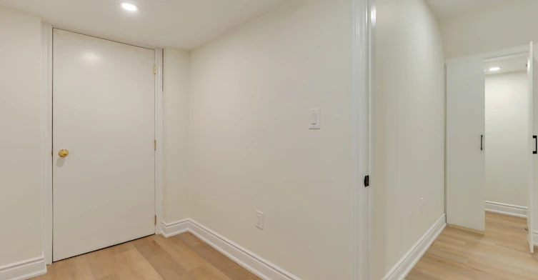 Bsmt-5623 Longboat Avenue, Mississauga, ON, L5M 7E5 - 23
