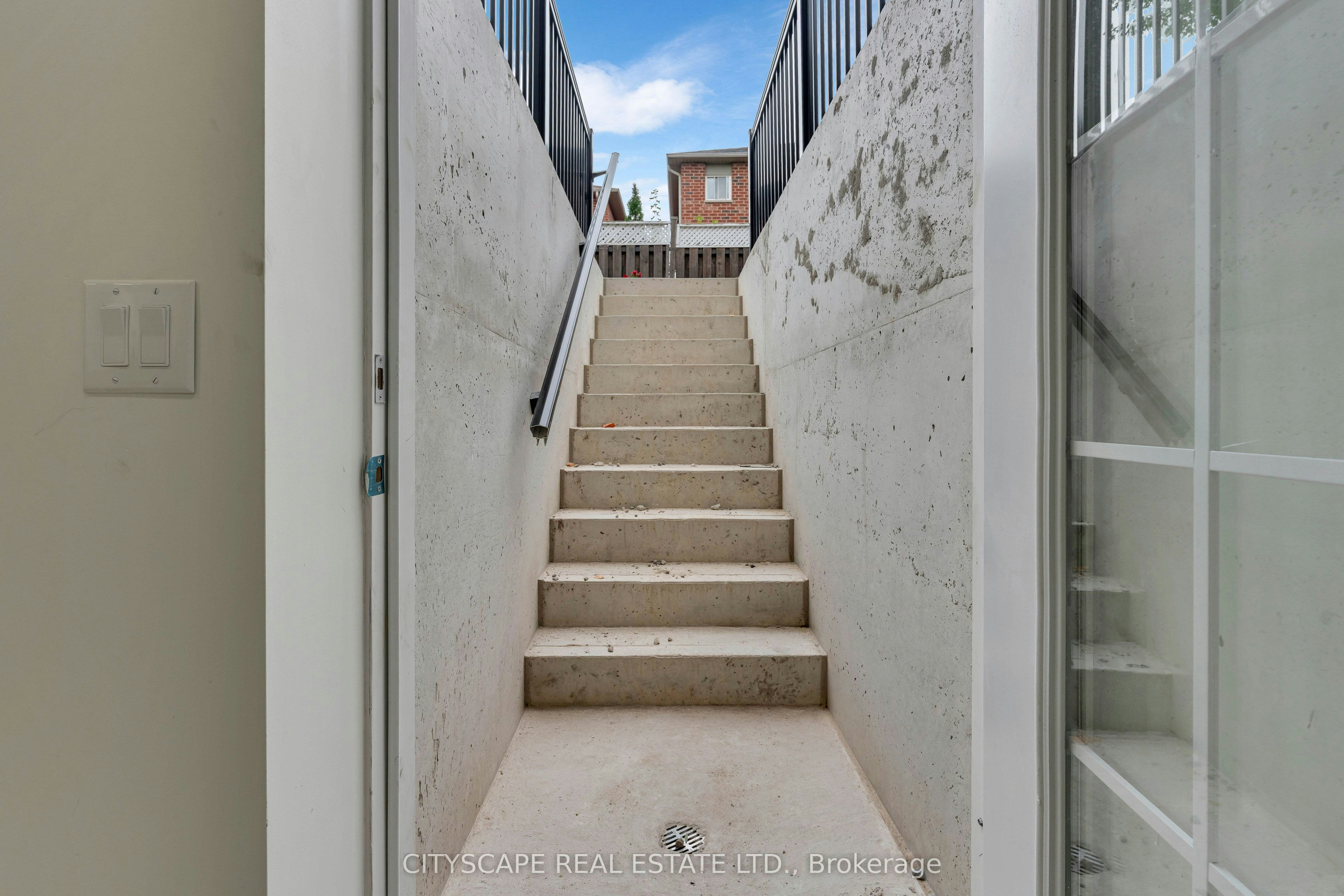 Bsmt-5623 Longboat Avenue, Mississauga, ON, L5M 7E5 - 25
