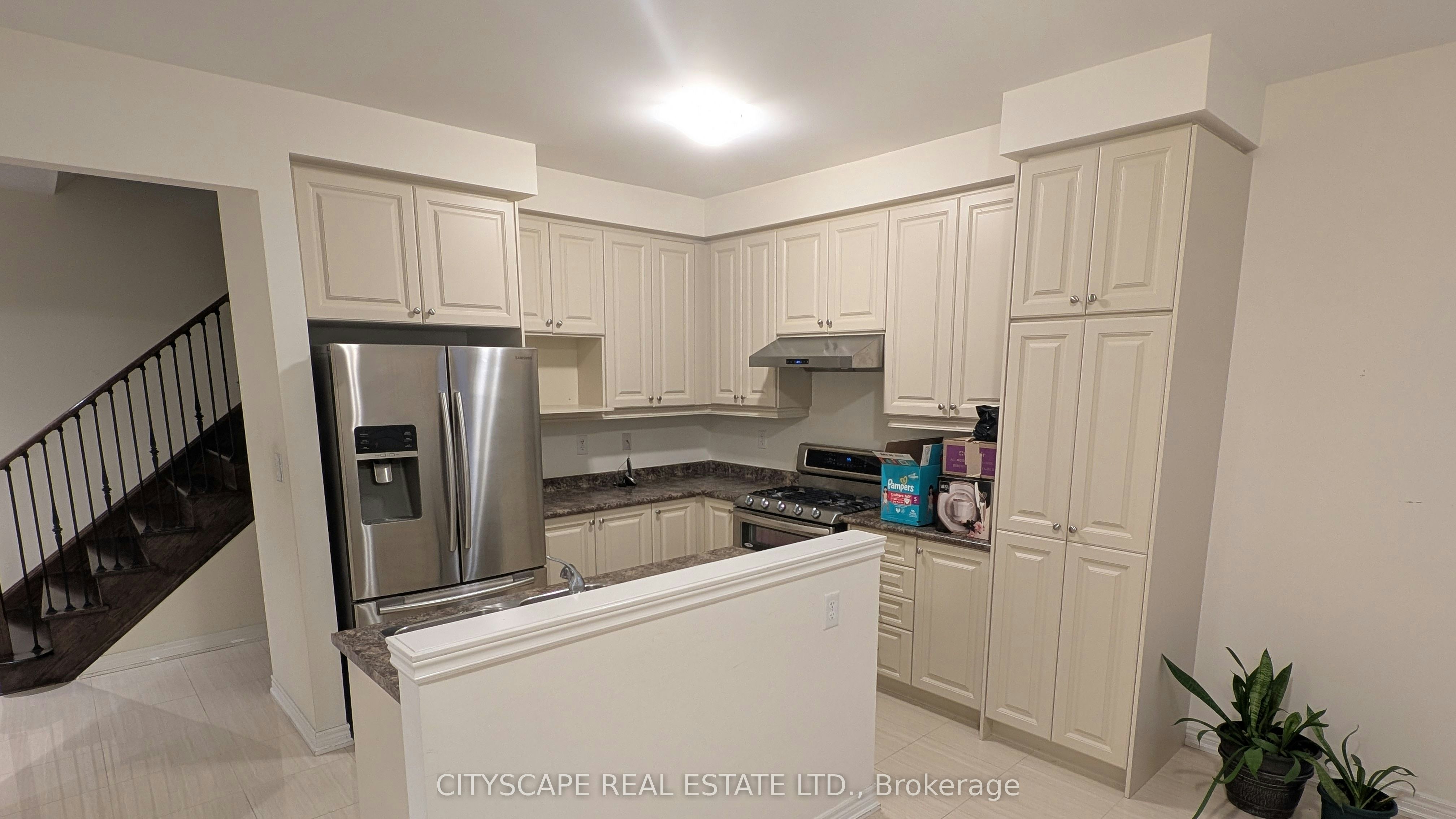 5567 Oscar Peterson Boulevard, Mississauga, ON, L5M 0V6 - 10