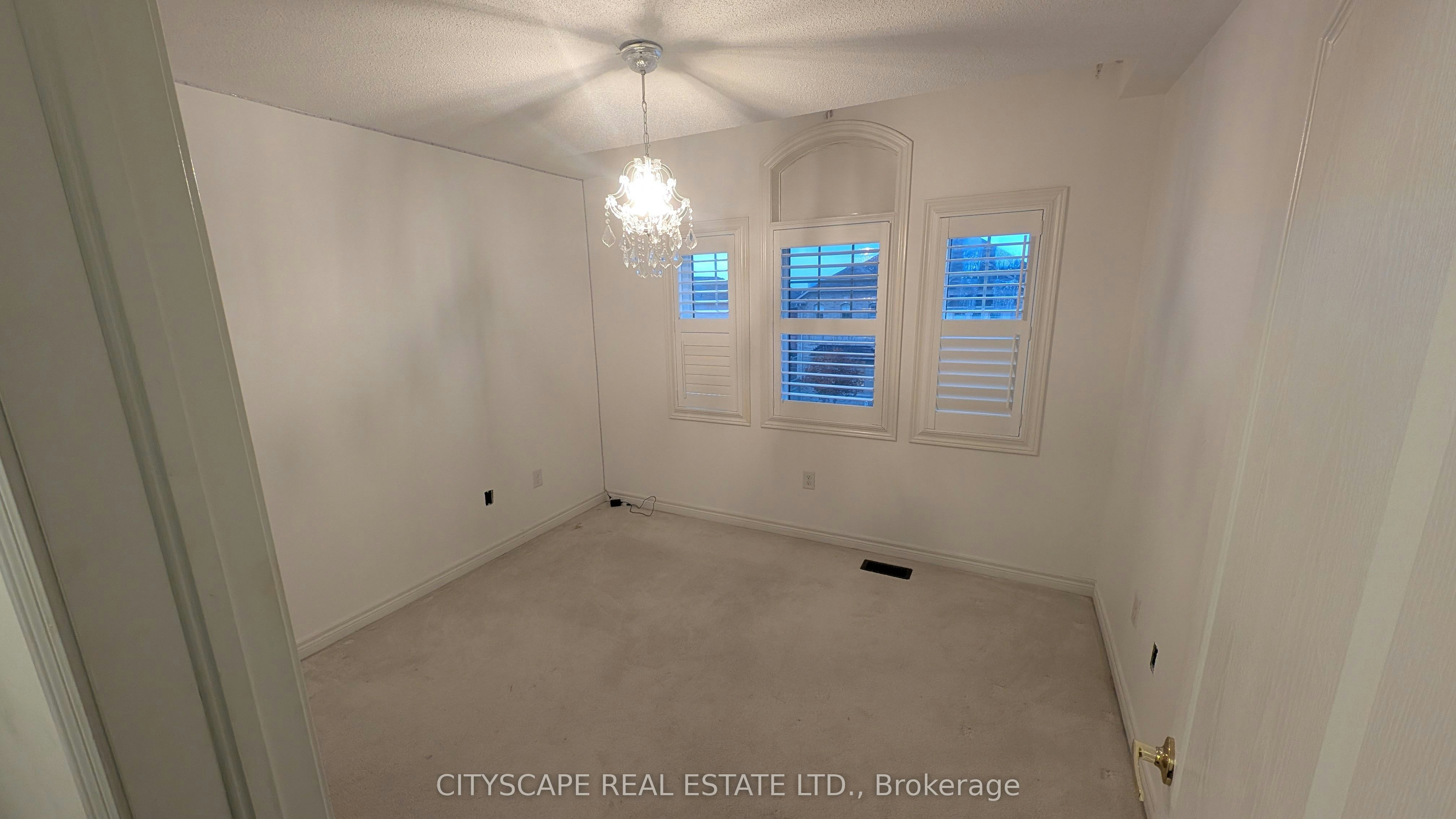 5567 Oscar Peterson Boulevard, Mississauga, ON, L5M 0V6 - 23