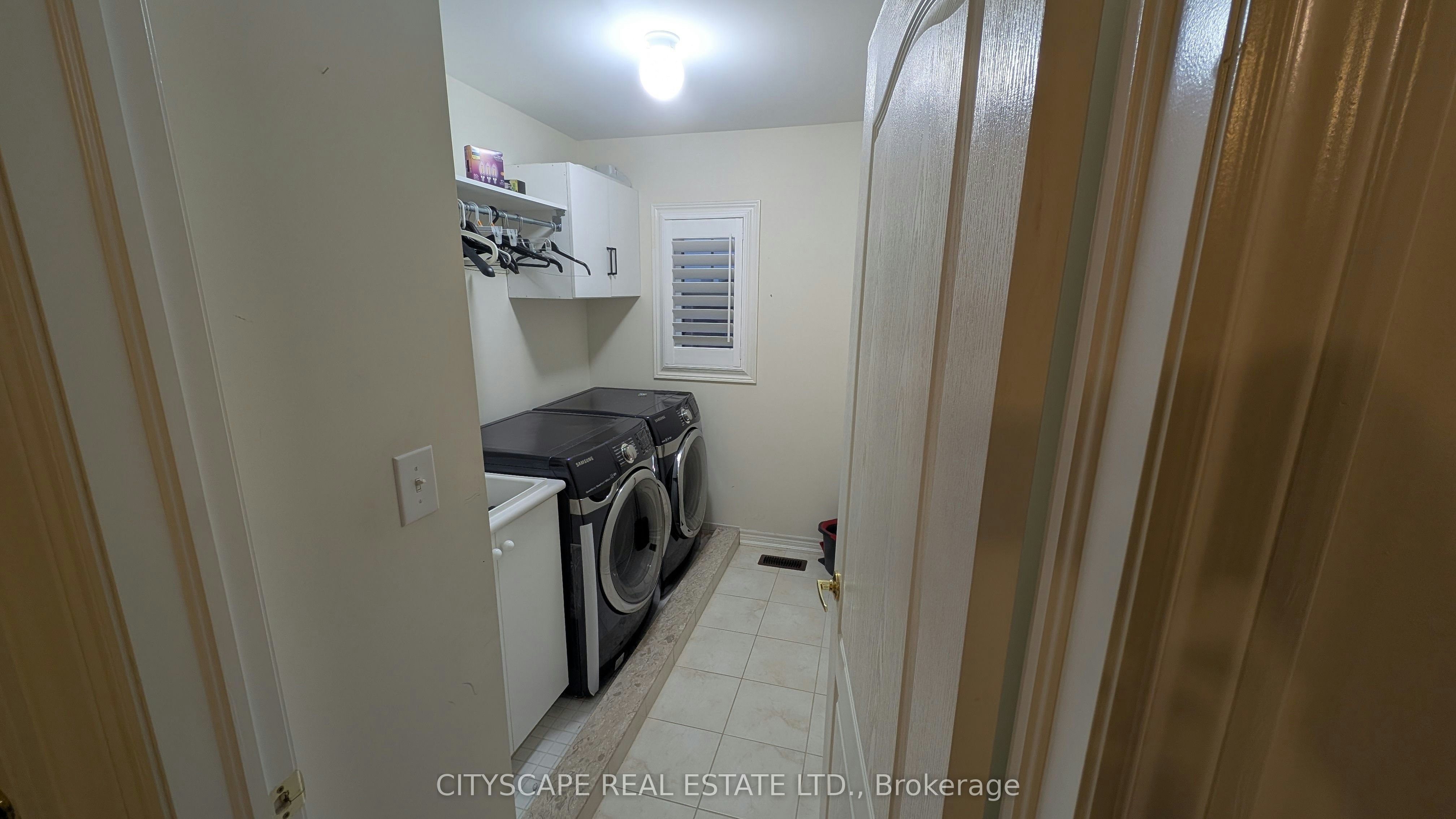 5567 Oscar Peterson Boulevard, Mississauga, ON, L5M 0V6 - 19