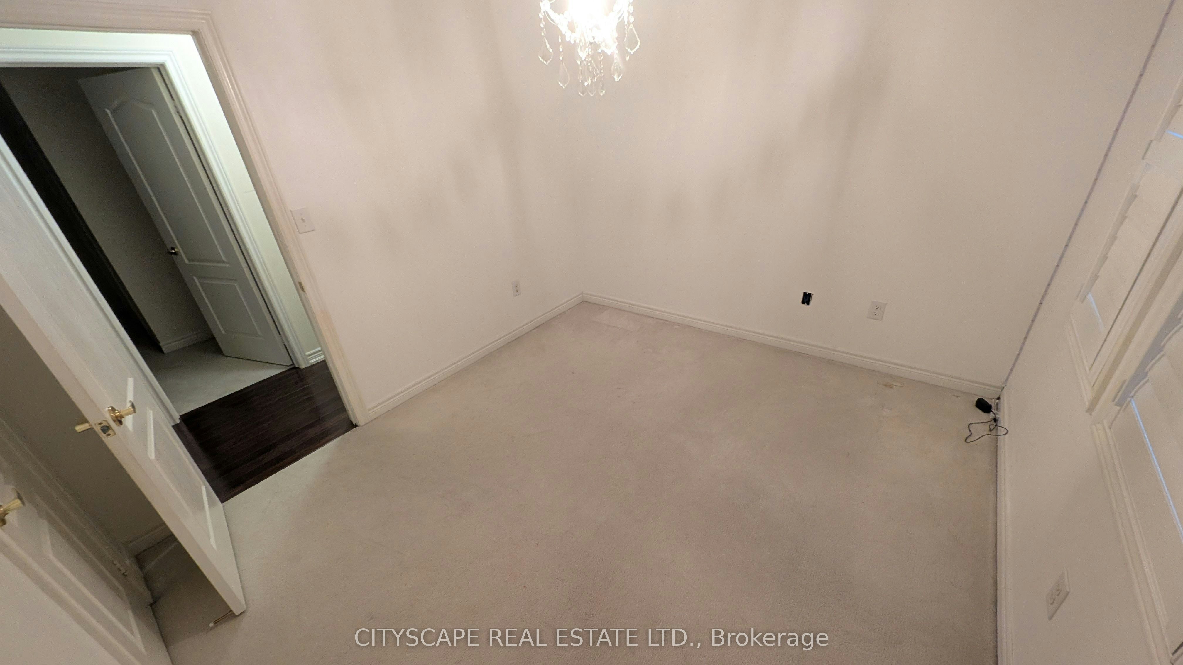 5567 Oscar Peterson Boulevard, Mississauga, ON, L5M 0V6 - 27