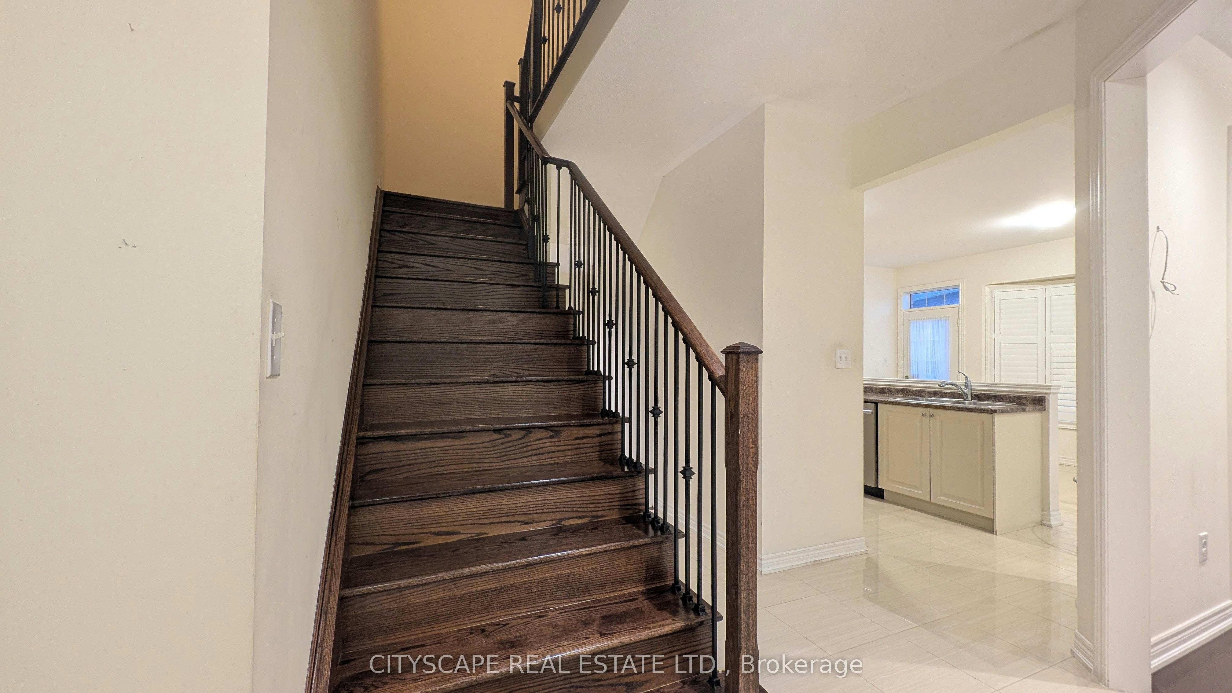 5567 Oscar Peterson Boulevard, Mississauga, ON, L5M 0V6 - 12