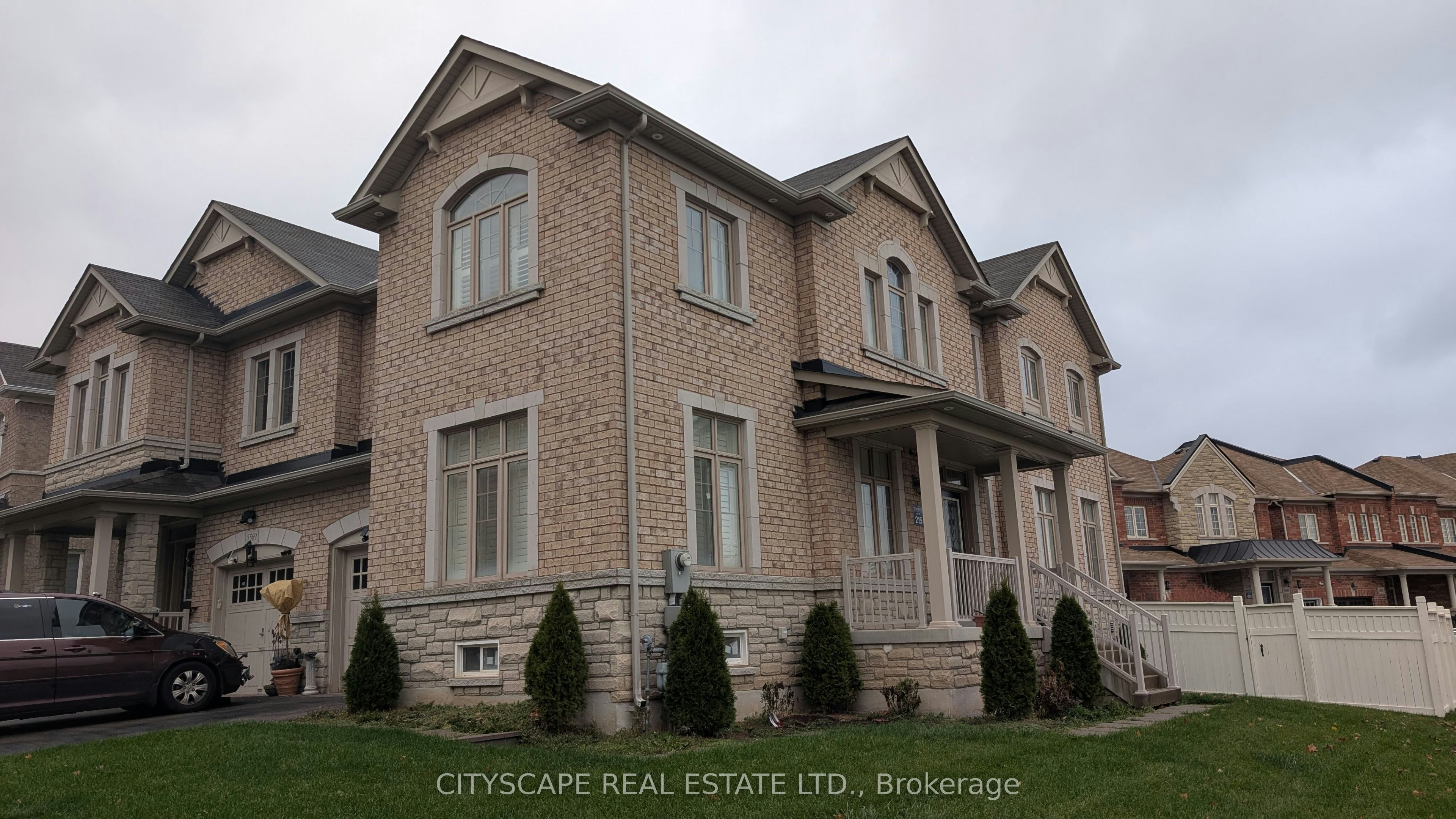 5567 Oscar Peterson Boulevard, Mississauga, ON, L5M 0V6 - 3