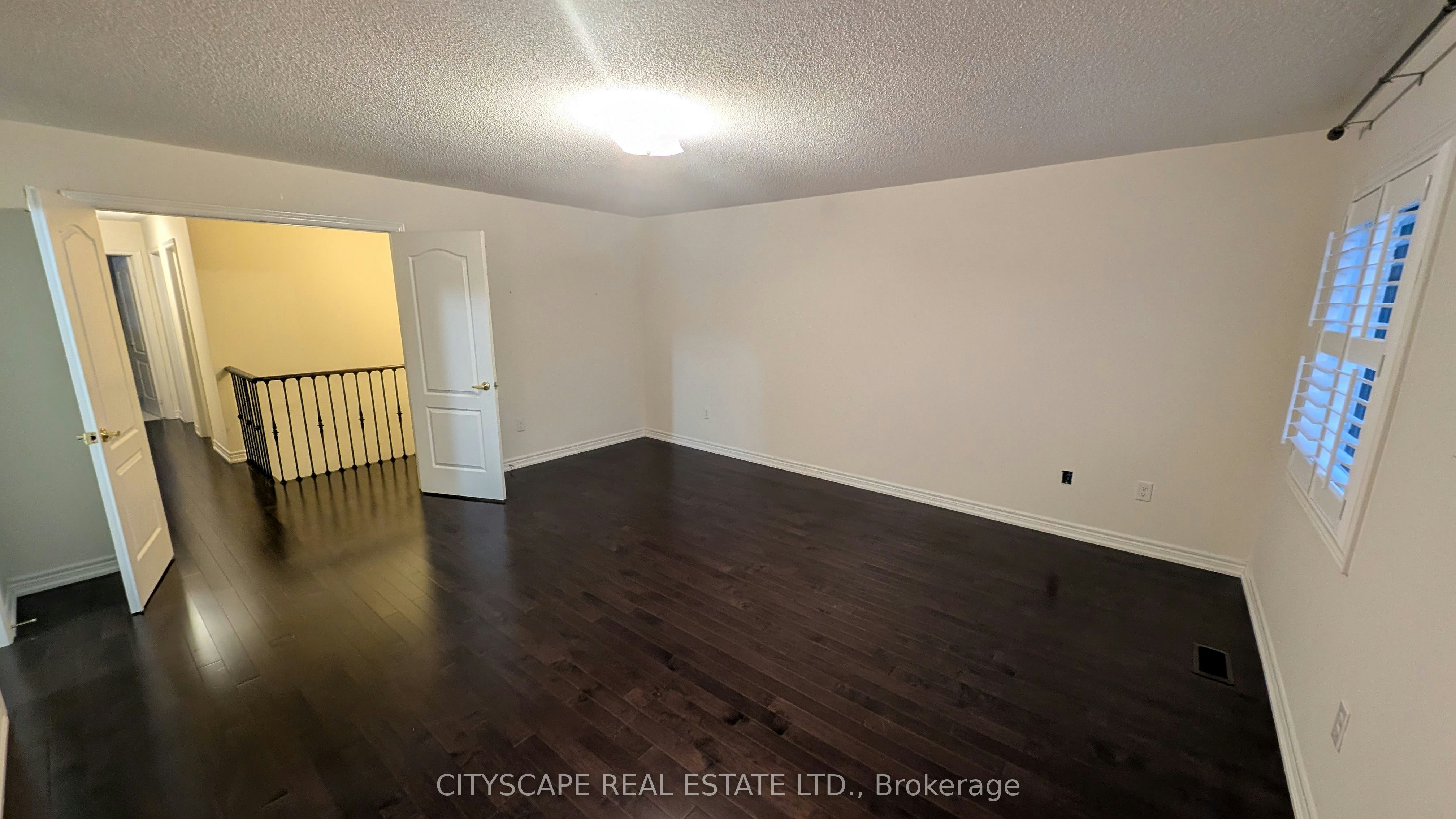 5567 Oscar Peterson Boulevard, Mississauga, ON, L5M 0V6 - 14