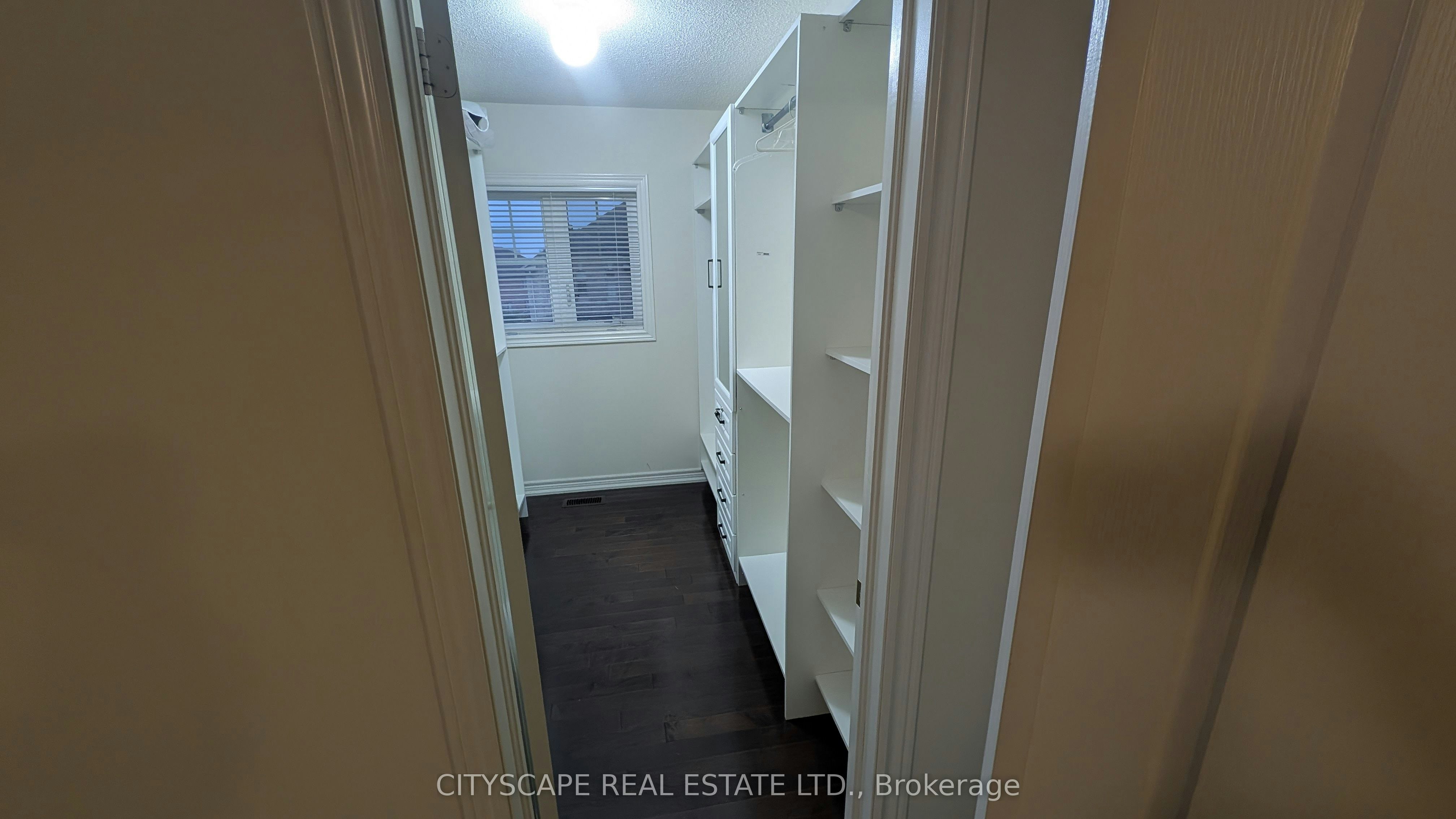 5567 Oscar Peterson Boulevard, Mississauga, ON, L5M 0V6 - 16