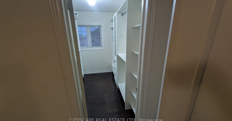 5567 Oscar Peterson Boulevard, Mississauga, ON, L5M 0V6 - 16