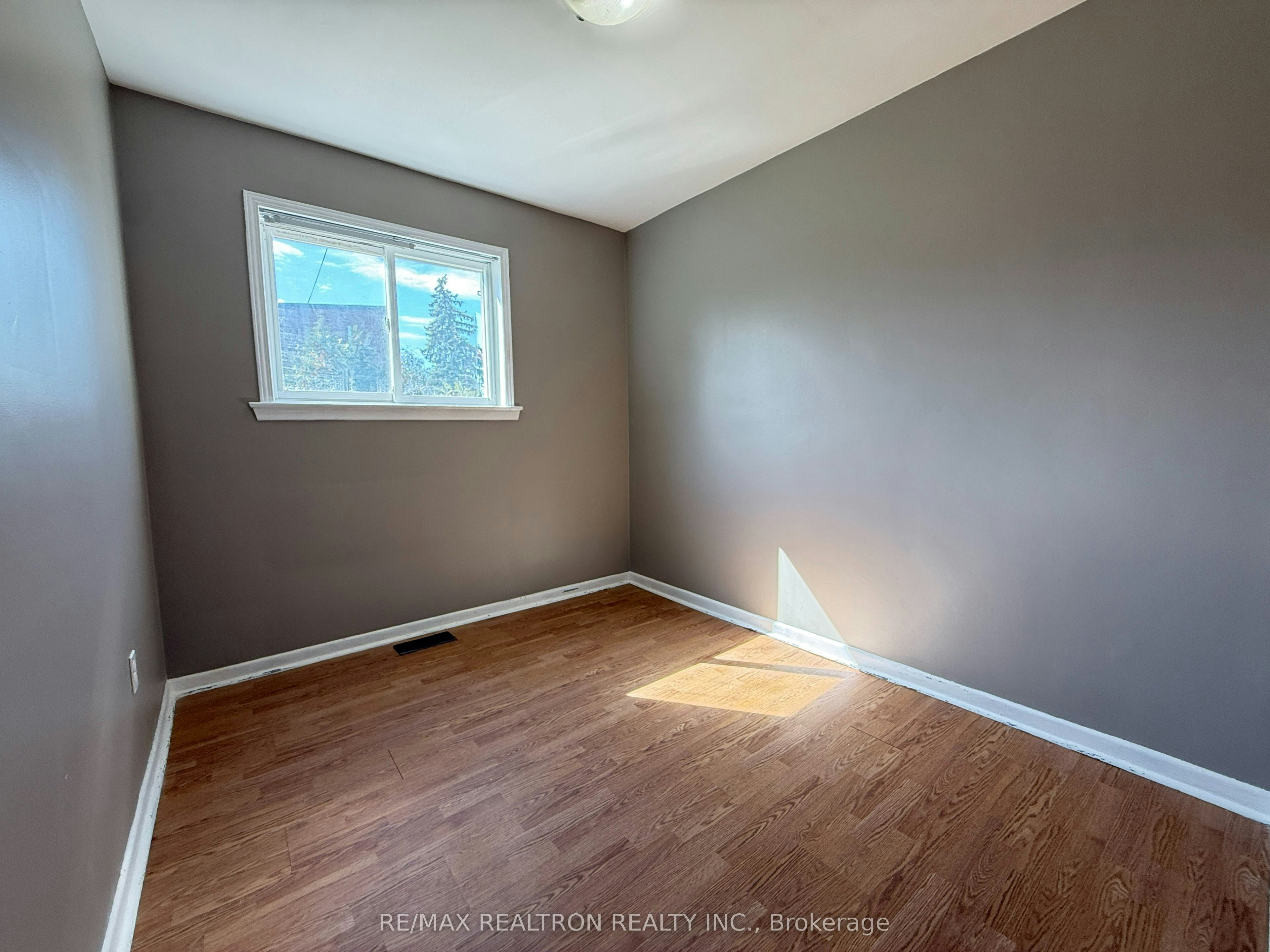 Lower-97 Post Road, Brampton, ON, L6V 1X3 - 5