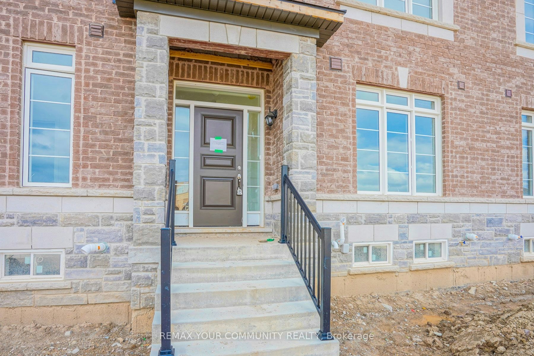 13 Gilford Street, Brampton, ON, L6Y 0G7 - 2