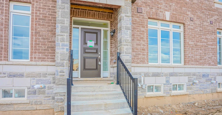 13 Gilford Street, Brampton, ON, L6Y 0G7 - 2