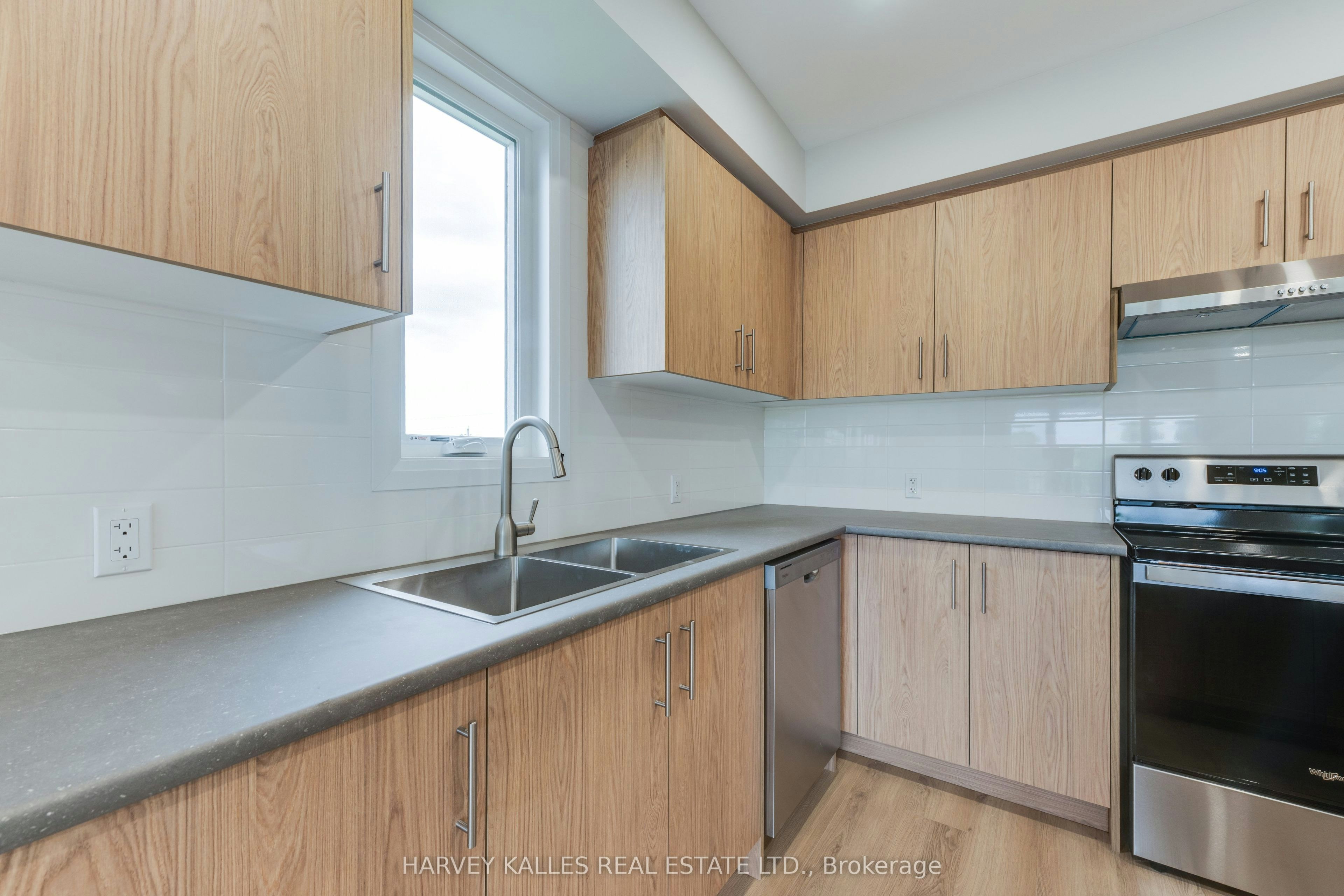 3rd Floor-165 Spalding Road, Toronto, ON, M3K 1K3 - 17