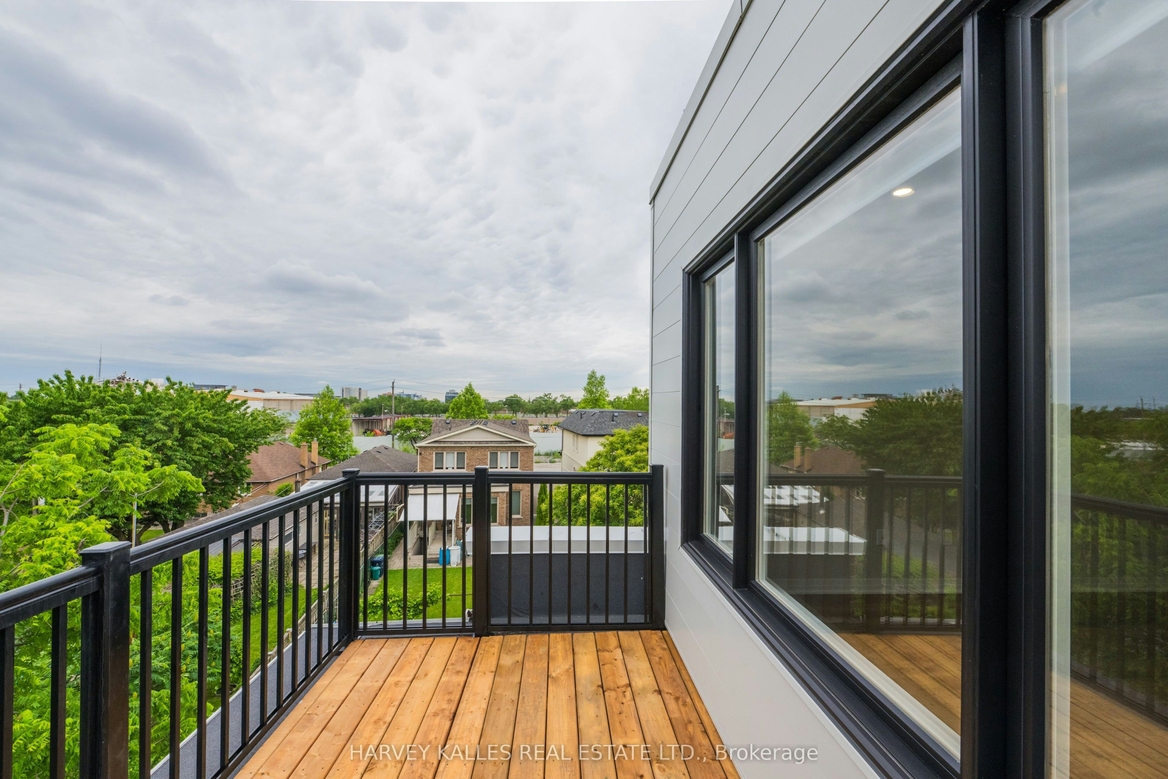 3rd Floor-165 Spalding Road, Toronto, ON, M3K 1K3 - 23