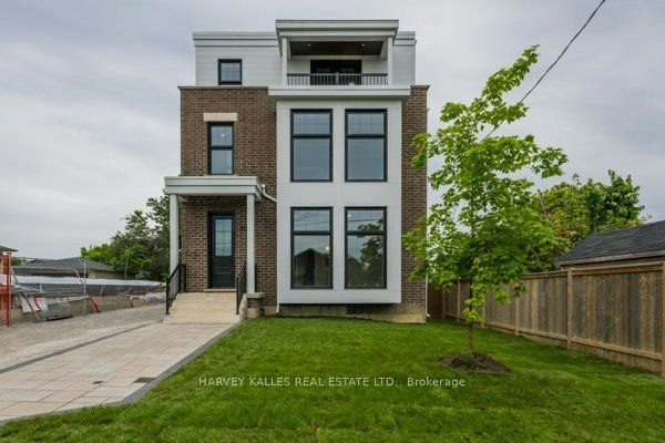 3rd Floor-165 Spalding Road, Toronto, ON, M3K 1K3