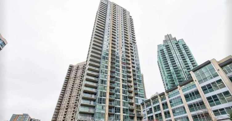 2707-225 Webb Drive, Mississauga, ON, L5B 4P2