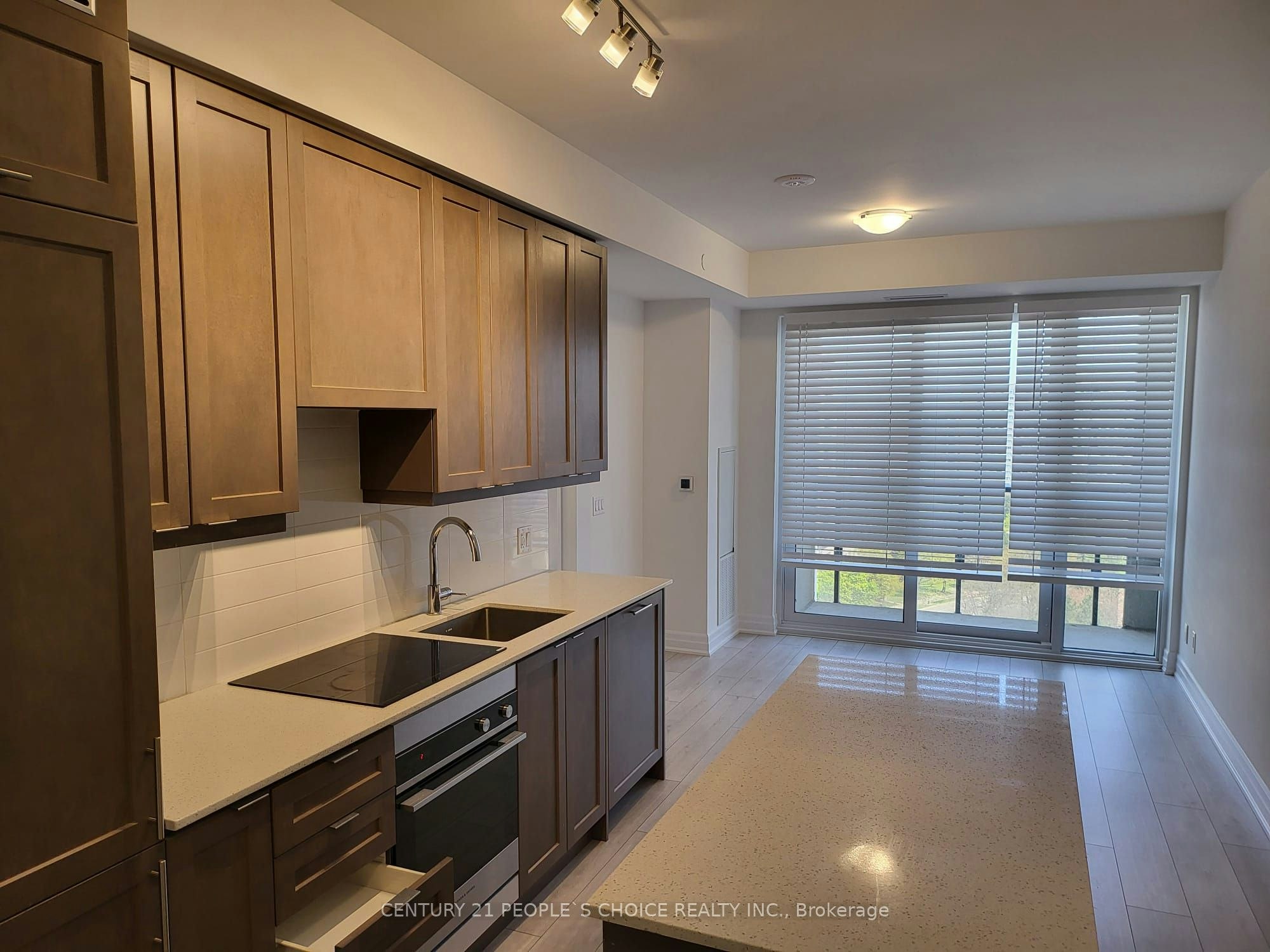1102-30 Elm Drive W, Mississauga, ON, L5B 1L9 - 2