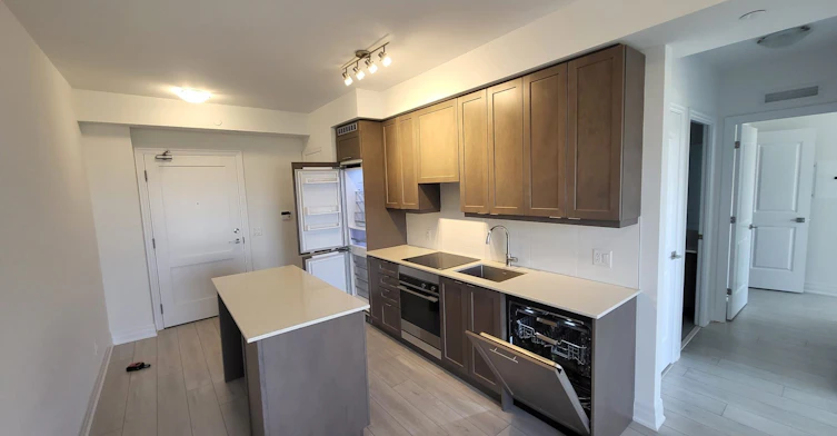 1102-30 Elm Drive W, Mississauga, ON, L5B 1L9 - 4
