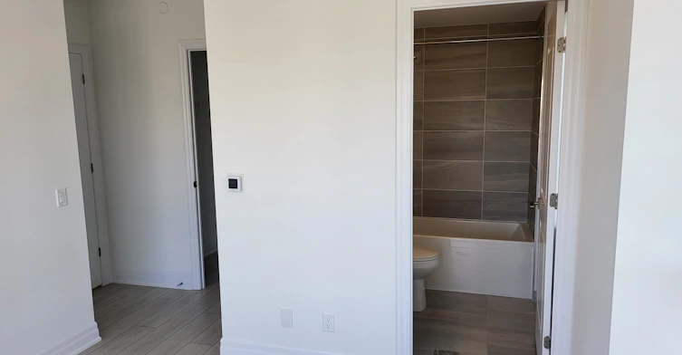 1102-30 Elm Drive W, Mississauga, ON, L5B 1L9 - 16