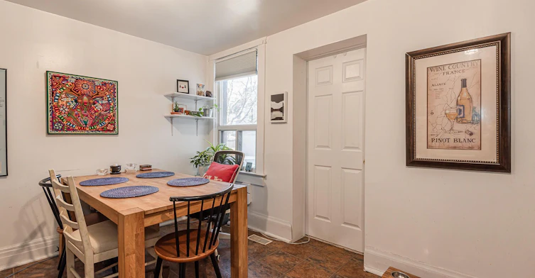 11 Kenneth Avenue, Toronto, ON, M6P 1J1 - 11