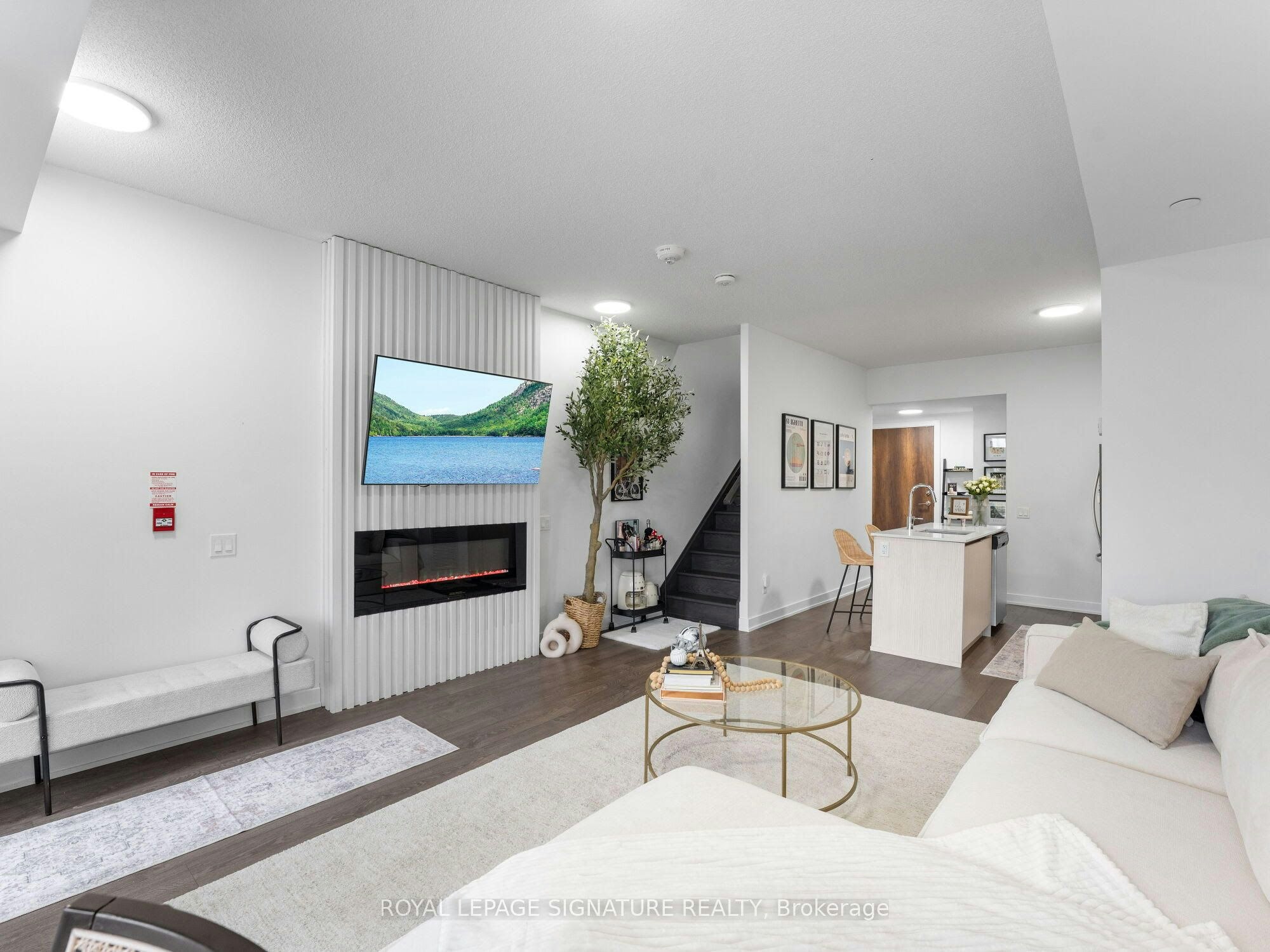 132-251 Manitoba Street S, Toronto, ON, M8Y 0C7 - 6