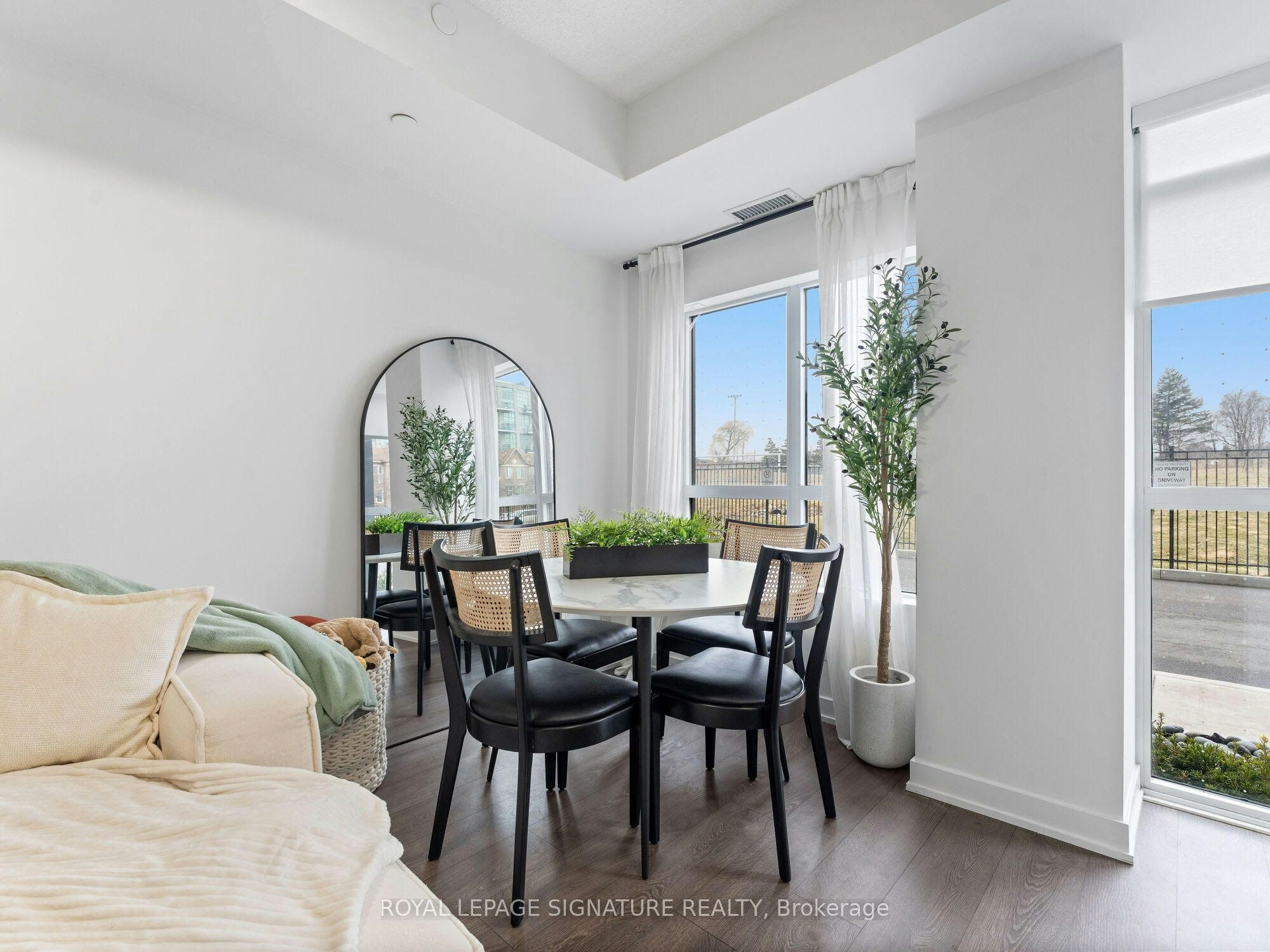 132-251 Manitoba Street S, Toronto, ON, M8Y 0C7 - 10