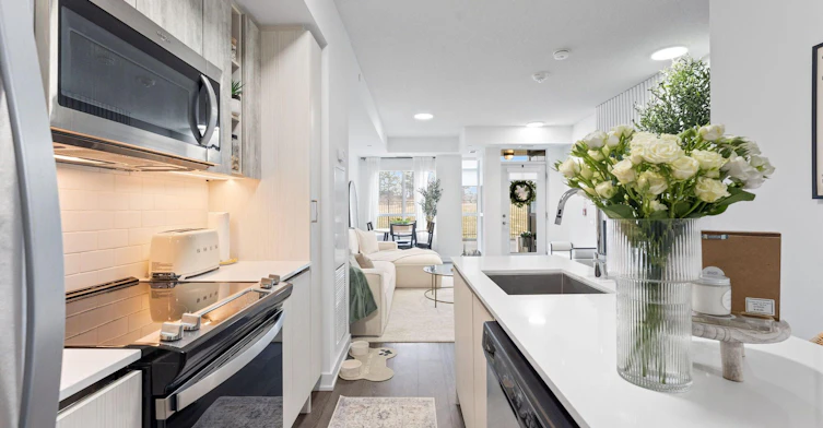 132-251 Manitoba Street S, Toronto, ON, M8Y 0C7 - 14