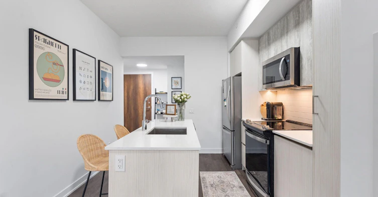 132-251 Manitoba Street S, Toronto, ON, M8Y 0C7 - 11