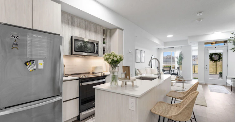 132-251 Manitoba Street S, Toronto, ON, M8Y 0C7 - 13