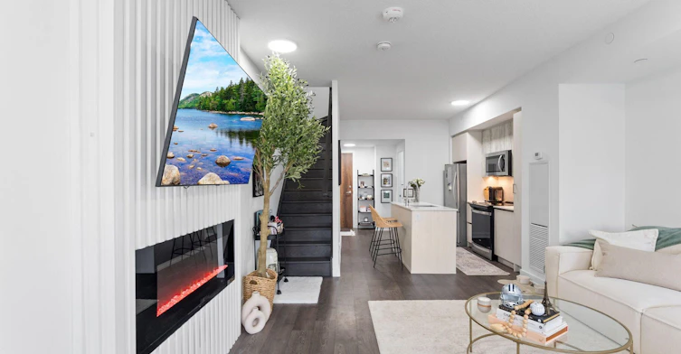 132-251 Manitoba Street S, Toronto, ON, M8Y 0C7 - 3