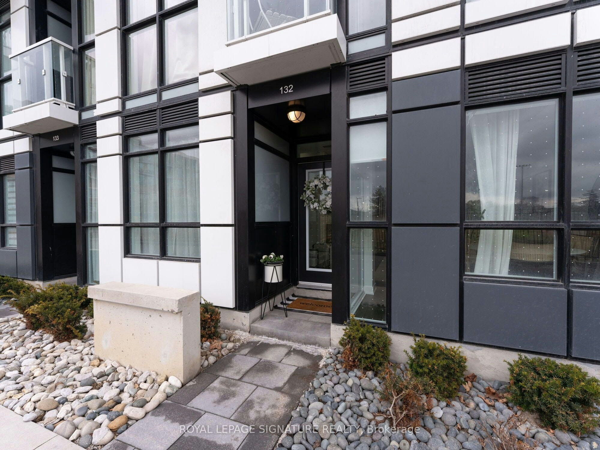 132-251 Manitoba Street S, Toronto, ON, M8Y 0C7 - 35
