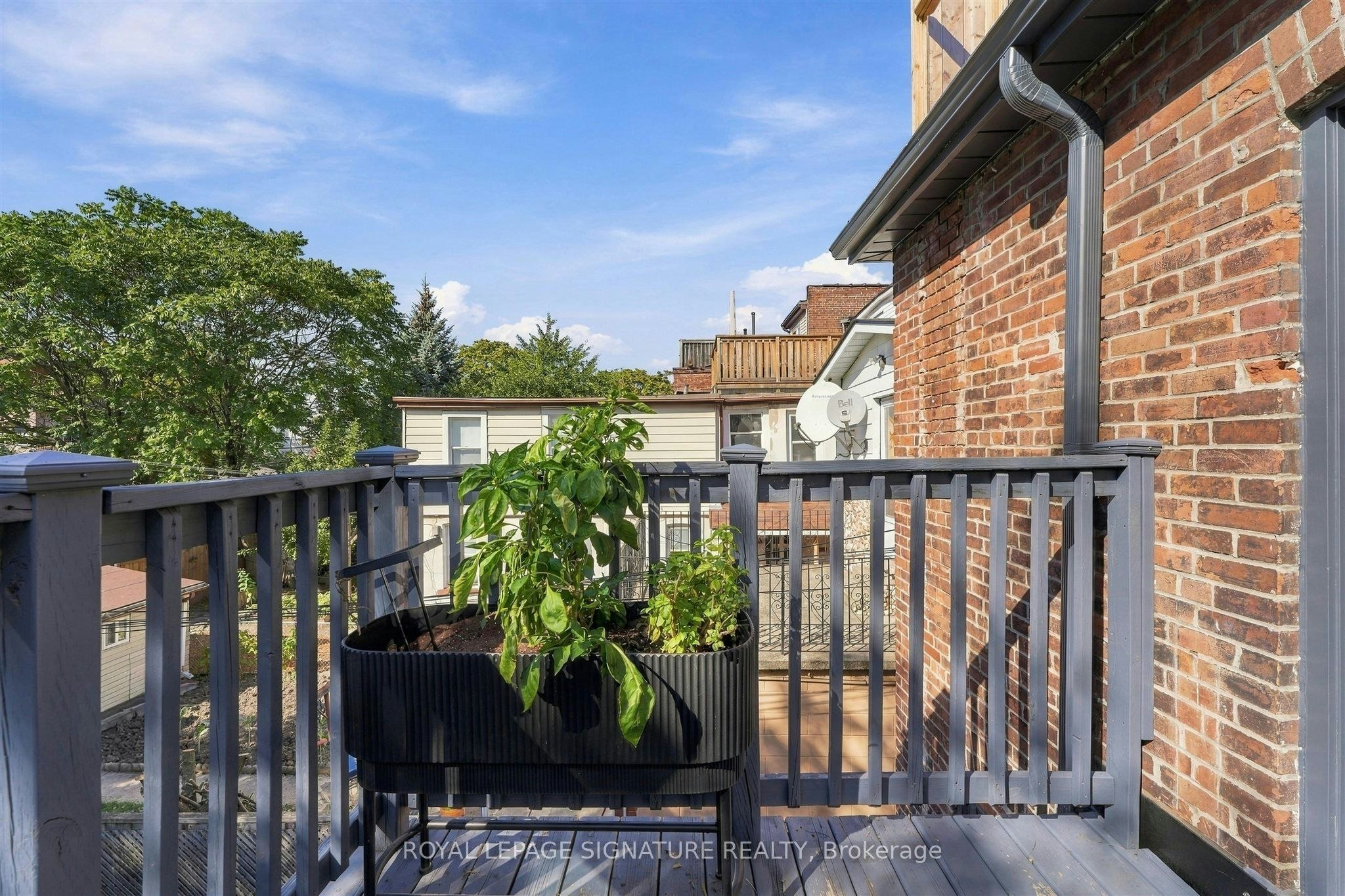 350 Delaware Avenue, Toronto, ON, M6H 2T8 - 16